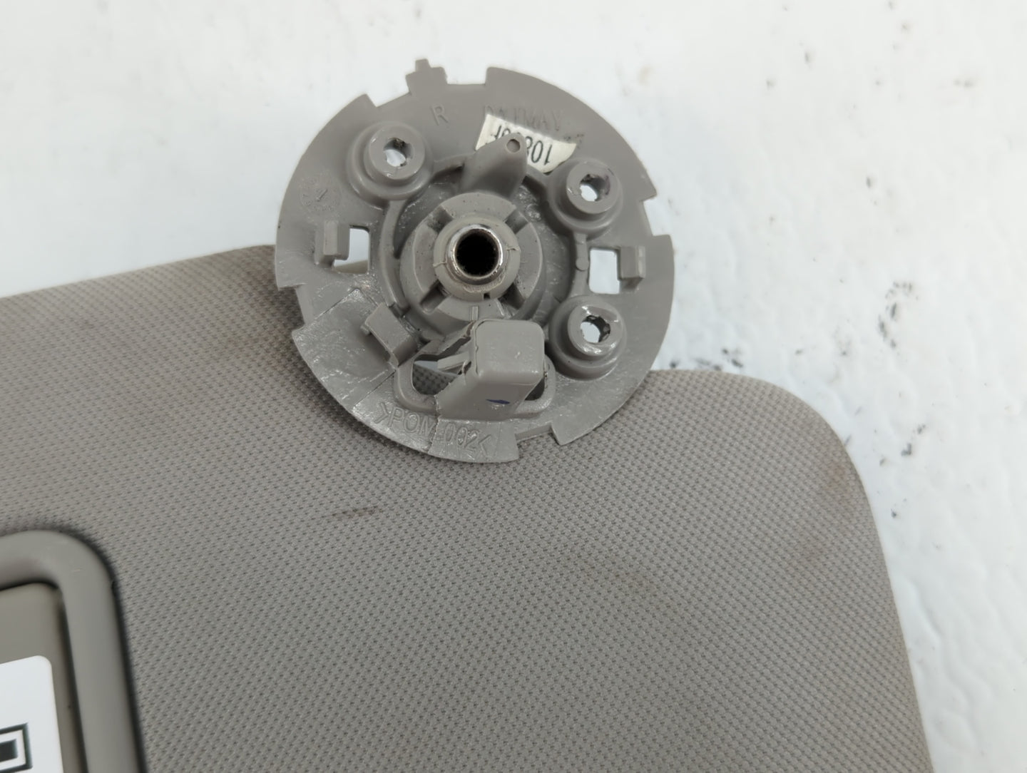 2004-2012 Chevrolet Malibu Sun Visor Shade Replacement Passenger Right Mirror Fits Fits 2004 2005 2008 2009 2010 2011 2012 O