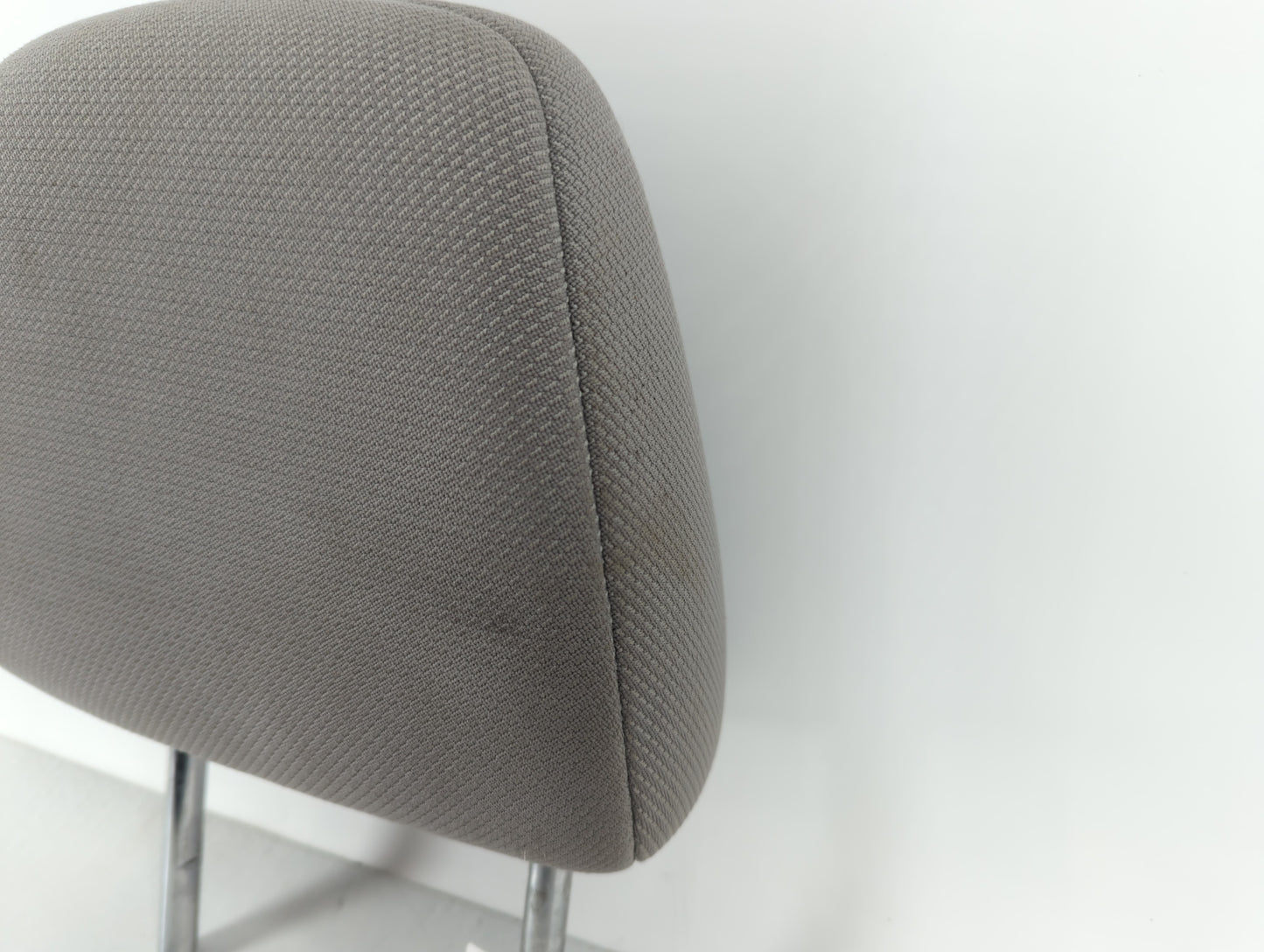 2011 Chevrolet Malibu Headrest Head Rest Front Driver Passenger Seat Grey - Oemusedautoparts1.com