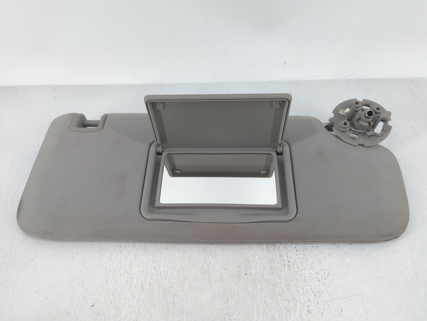 2004-2012 Chevrolet Malibu Sun Visor Shade Replacement Passenger Right Mirror Fits Fits 2004 2005 2008 2009 2010 2011 2012 O