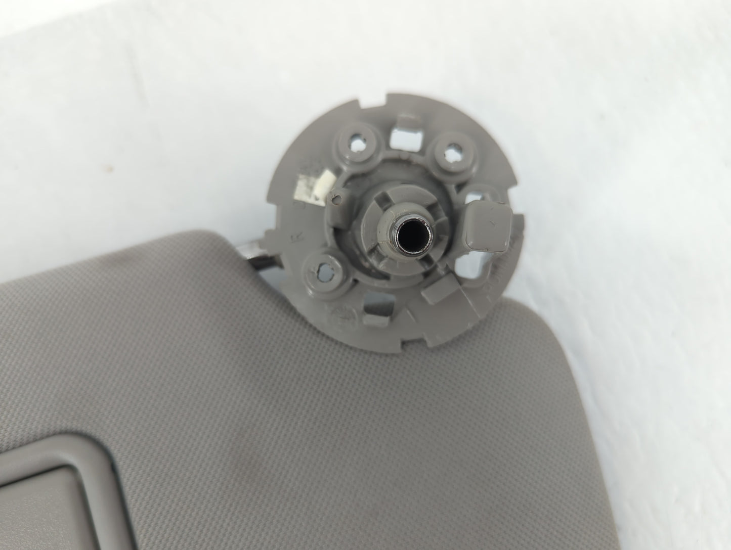 2004-2012 Chevrolet Malibu Sun Visor Shade Replacement Passenger Right Mirror Fits Fits 2004 2005 2008 2009 2010 2011 2012 O