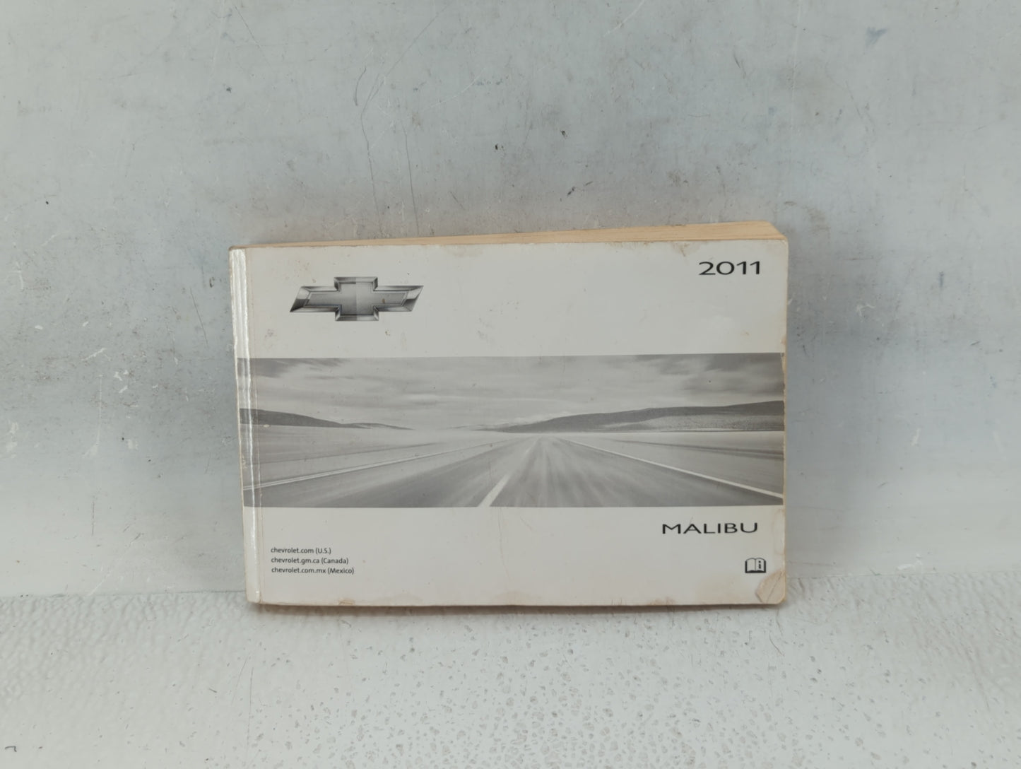 2011 Chevrolet Malibu Owners Manual Book Guide P/N:20786885 A OEM Used Auto Parts - Oemusedautoparts1.com