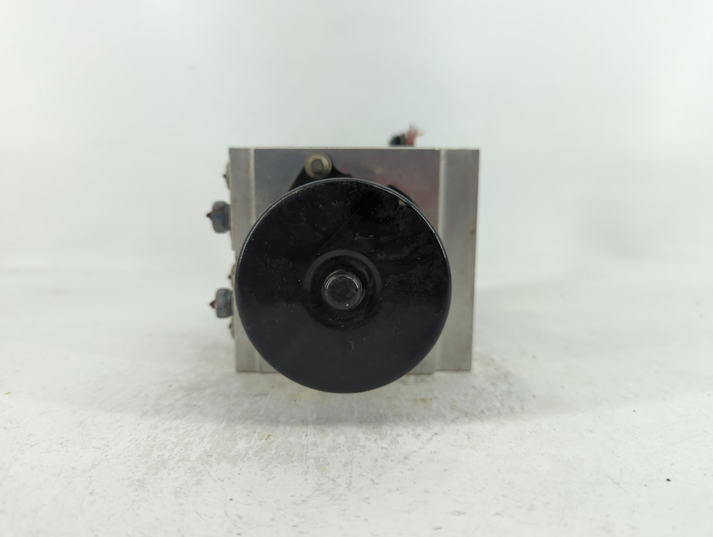 2011 Chevrolet Malibu ABS Pump Control Module Replacement P/N:224259-106 20908731 Fits OEM Used Auto Parts - Oemusedautopart