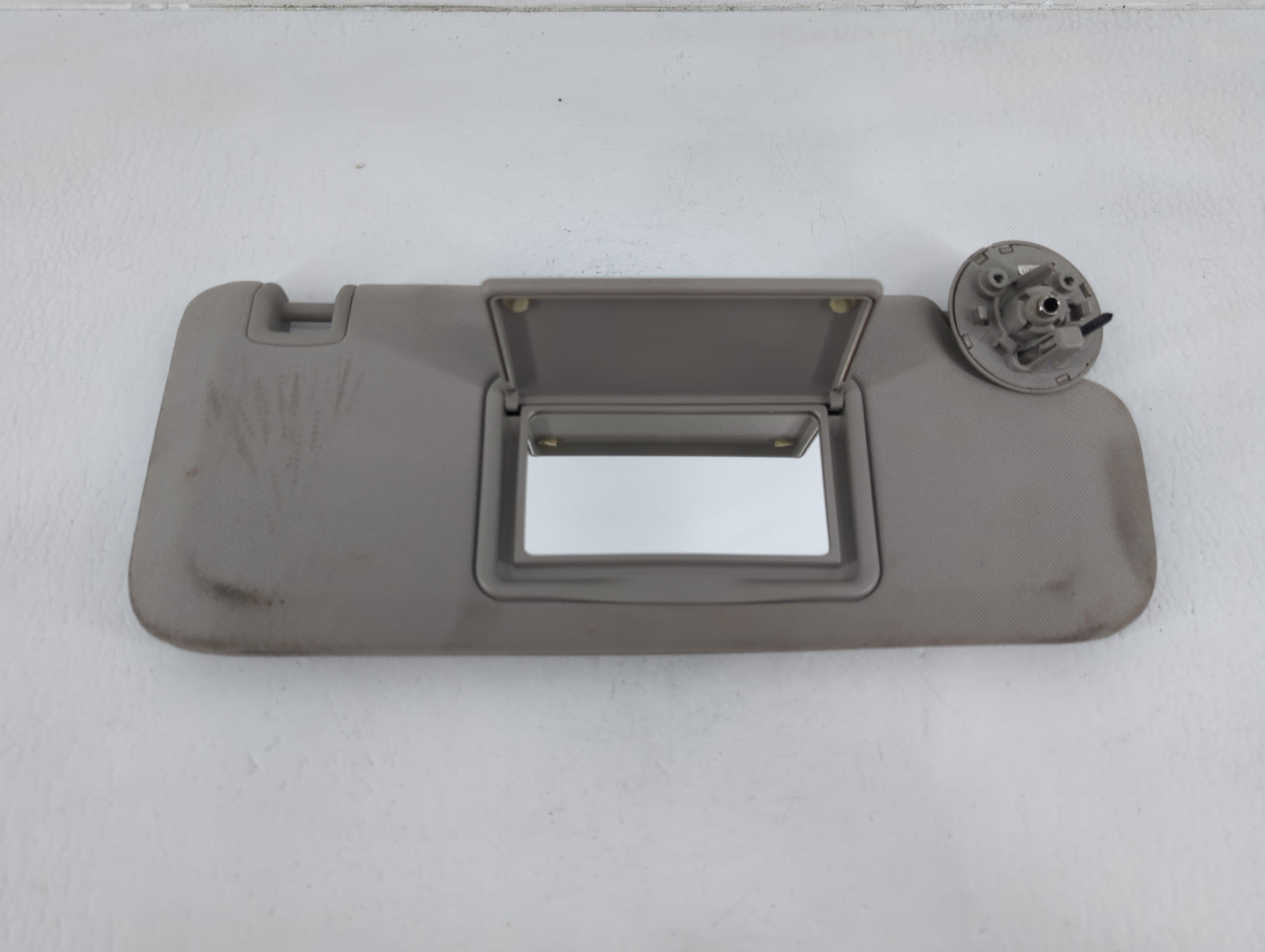 2004-2012 Chevrolet Malibu Sun Visor Shade Replacement Passenger Right Mirror Fits Fits 2004 2005 2008 2009 2010 2011 2012 O