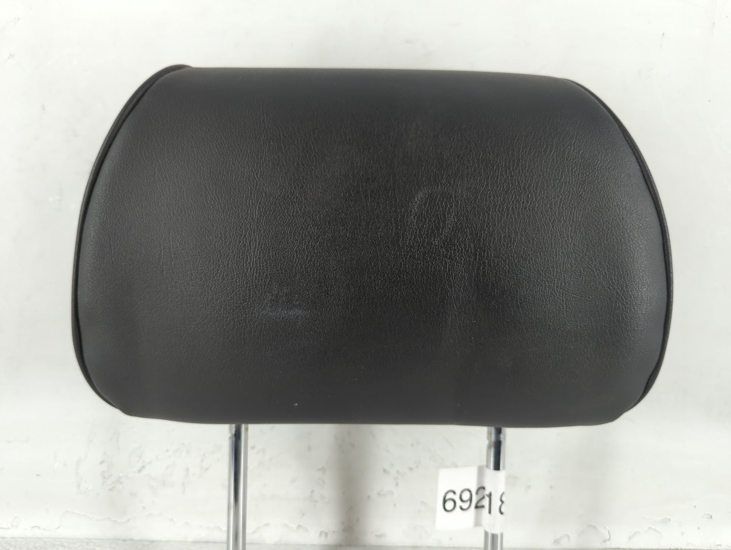 2011-2012 Chevrolet Malibu Headrest Head Rest Rear Seat Fits Fits 2011 2012 OEM Used Auto Parts - Oemusedautoparts1.com