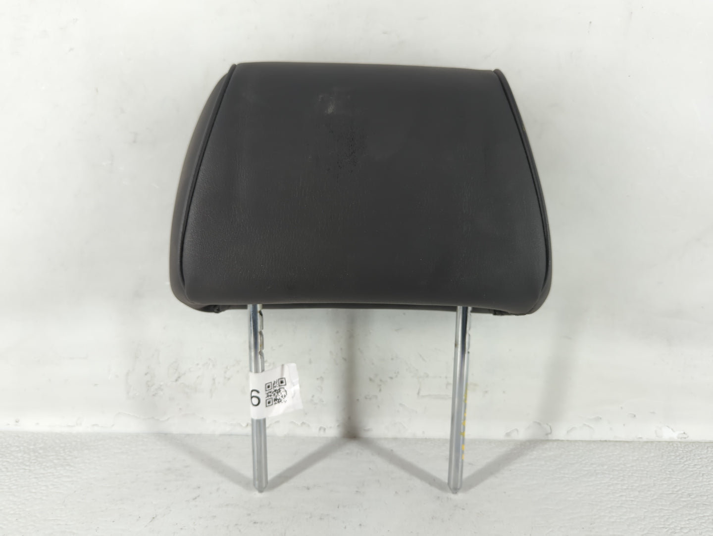 2011-2012 Chevrolet Malibu Headrest Head Rest Rear Seat Fits Fits 2011 2012 OEM Used Auto Parts - Oemusedautoparts1.com
