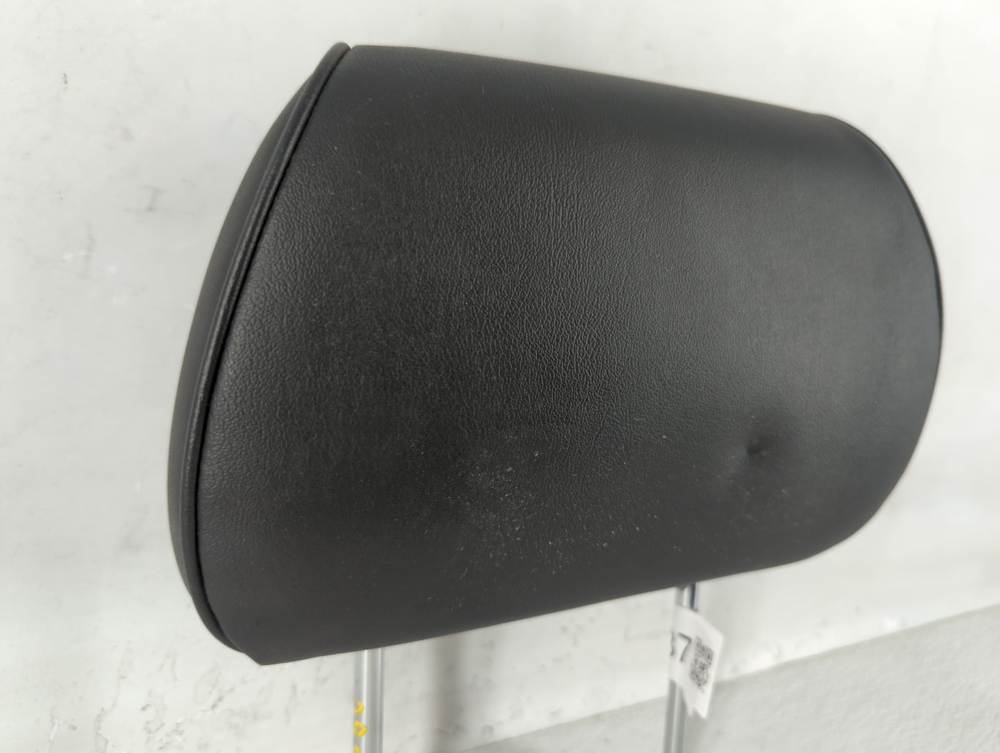 2011-2012 Chevrolet Malibu Headrest Head Rest Rear Seat Fits Fits 2011 2012 OEM Used Auto Parts - Oemusedautoparts1.com