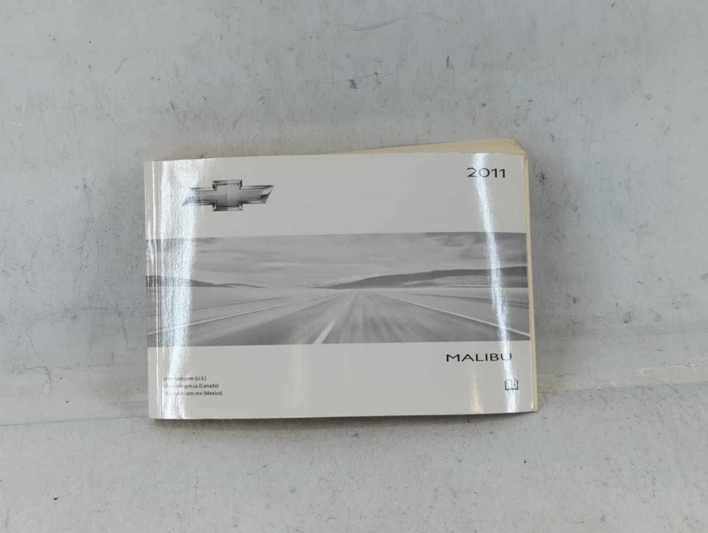 2011 Chevrolet Malibu Owners Manual Book Guide P/N:20786885 A OEM Used Auto Parts - Oemusedautoparts1.com