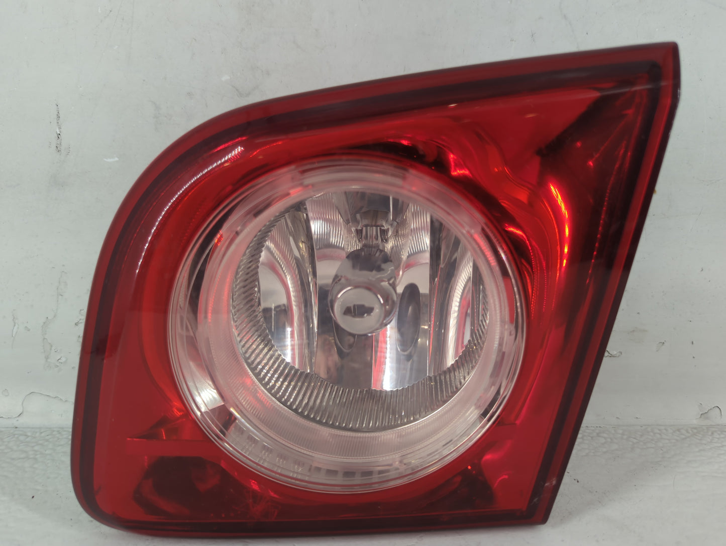 2008-2012 Chevrolet Malibu Tail Light Assembly Passenger Right OEM P/N:15271121 Fits Fits 2008 2009 2010 2011 2012 OEM Used 