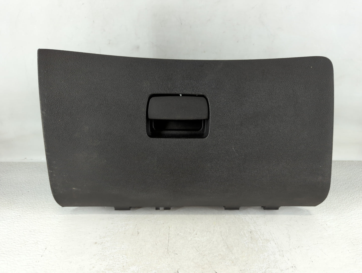 2011 Chevrolet Malibu Passenger Glove Box Door Storage Compartment 693954 - Oemusedautoparts1.com