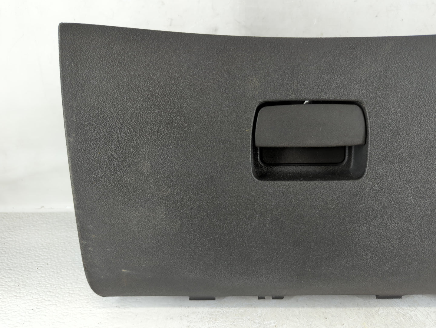 2011 Chevrolet Malibu Passenger Glove Box Door Storage Compartment 693954 - Oemusedautoparts1.com