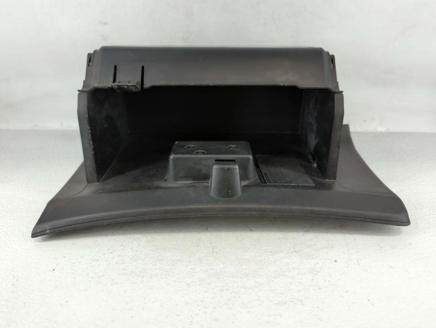 2011 Chevrolet Malibu Passenger Glove Box Door Storage Compartment - Oemusedautoparts1.com