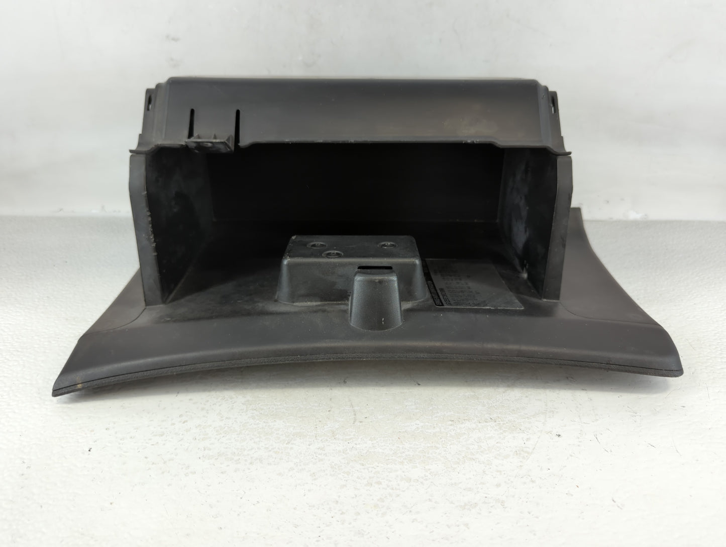 2011 Chevrolet Malibu Passenger Glove Box Door Storage Compartment 693954 - Oemusedautoparts1.com