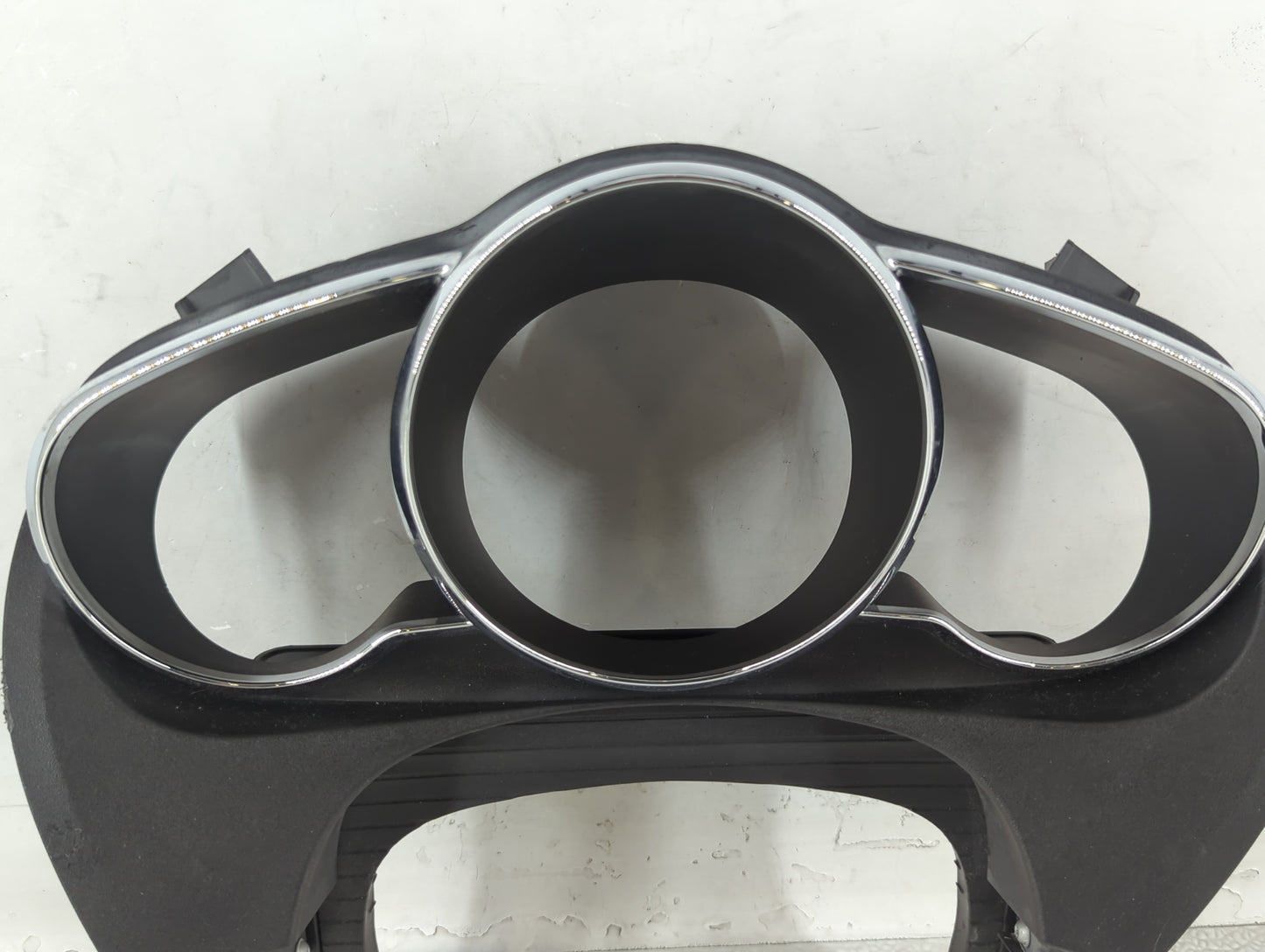 2011 Chevrolet Malibu Instrument Cluster Bezel 693957 - Oemusedautoparts1.com