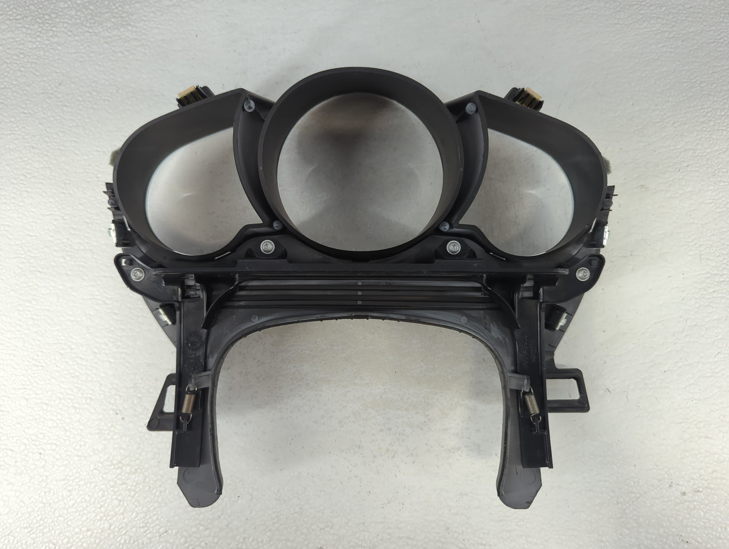 2011 Chevrolet Malibu Instrument Cluster Bezel 693957 - Oemusedautoparts1.com