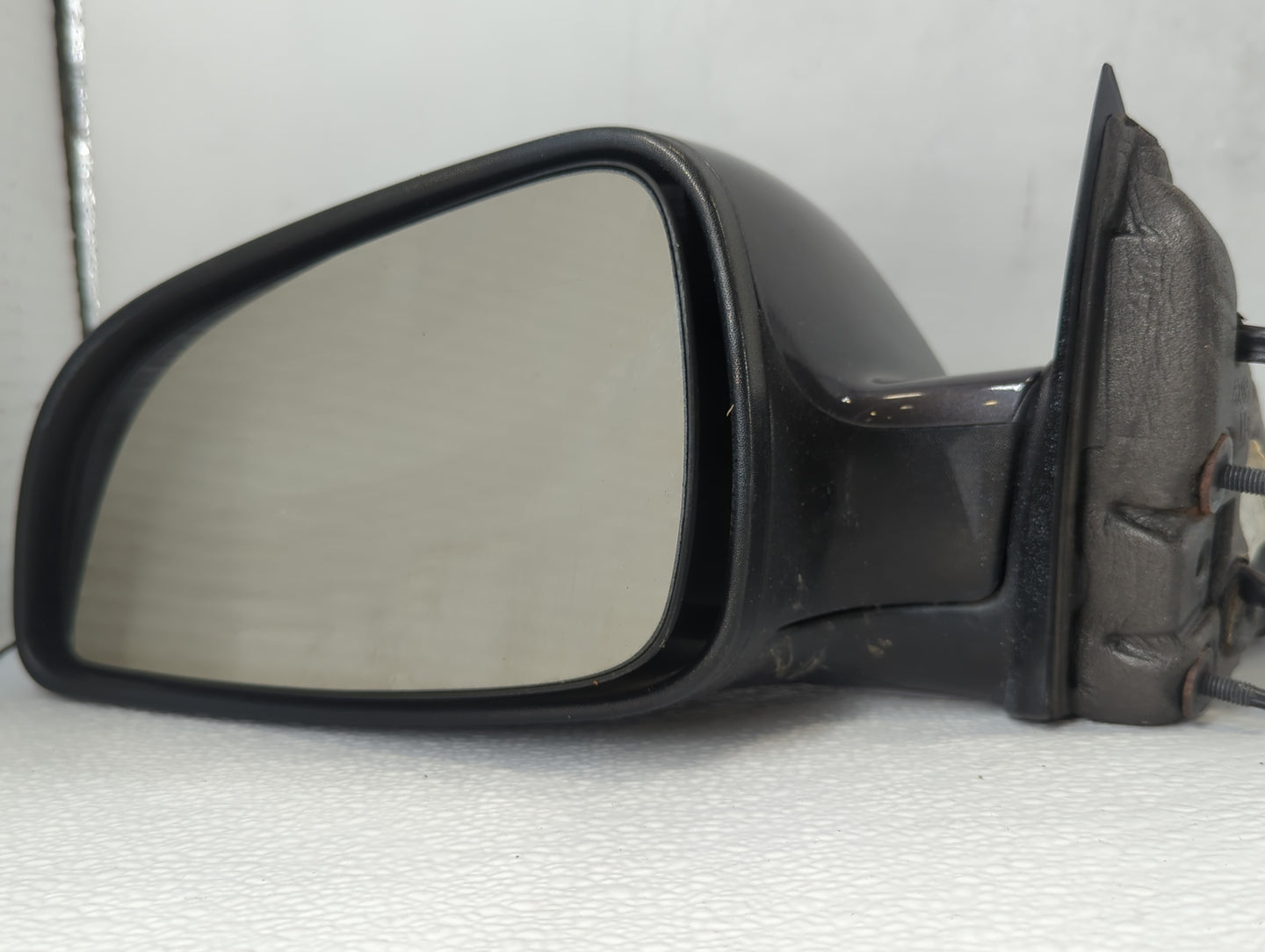 2011-2012 Chevrolet Malibu Driver Side View Mirror - Left Door Mirror OEM Used - Oemusedautoparts1.com
