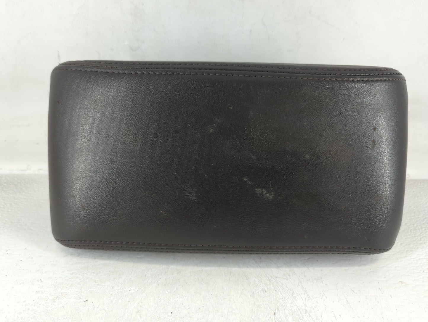 2008-2012 Chevrolet Malibu Center Console Armrest Cover Lid Fits Fits 2008 2009 2010 2011 2012 OEM Used Auto Parts - Oemused