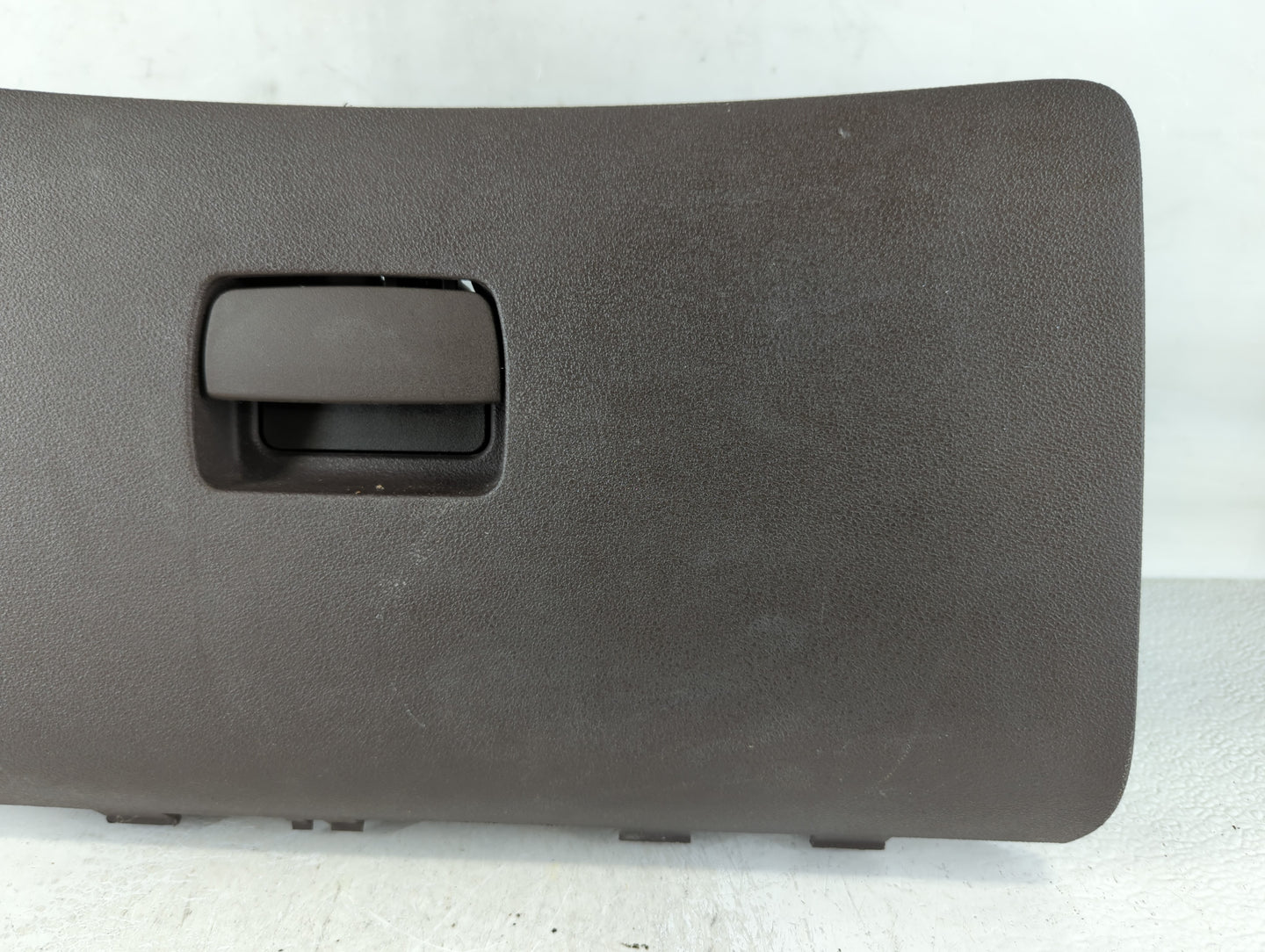 2011 Chevrolet Malibu Passenger Glove Box Door Storage Compartment 694284 - Oemusedautoparts1.com