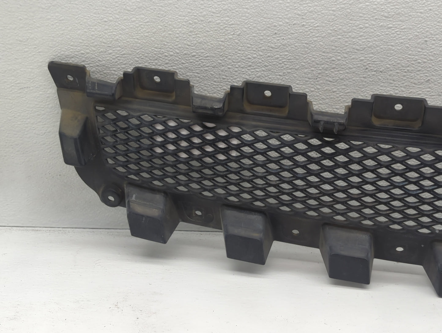 2008-2012 Chevrolet Malibu Front Bumper Grille Cover - Oemusedautoparts1.com