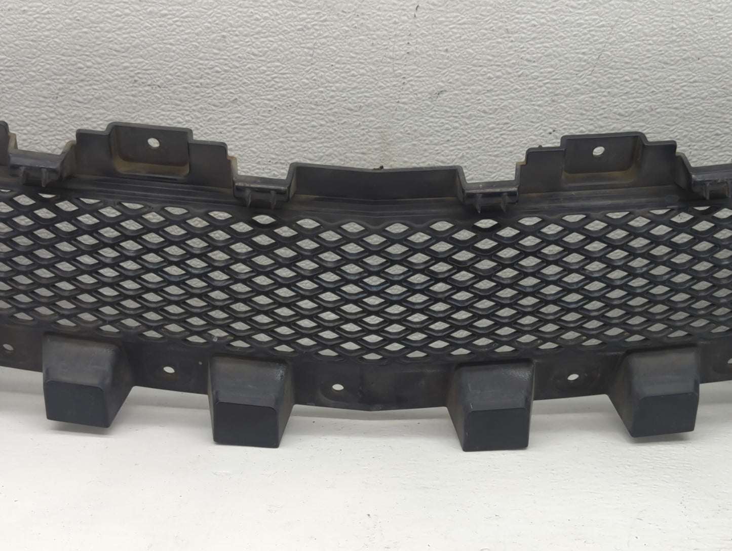 2008-2012 Chevrolet Malibu Front Bumper Grille Cover - Oemusedautoparts1.com