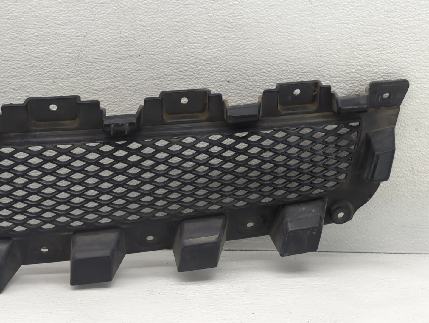 2008-2012 Chevrolet Malibu Front Bumper Grille Cover - Oemusedautoparts1.com