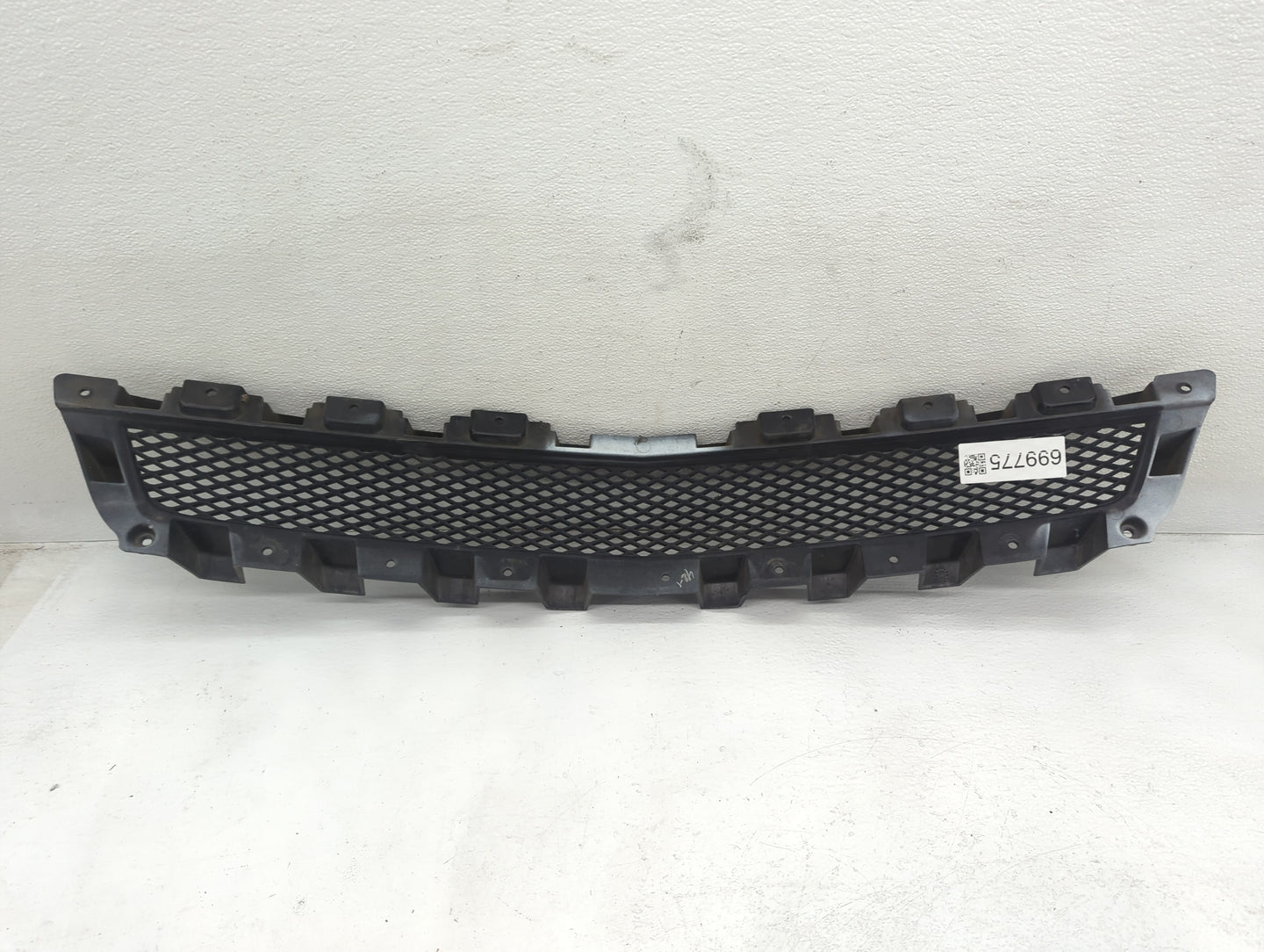 2008-2012 Chevrolet Malibu Front Bumper Grille Cover - Oemusedautoparts1.com