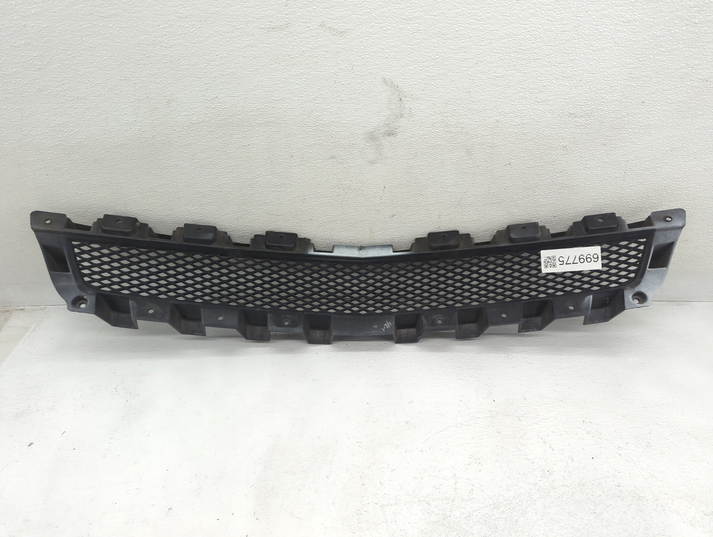 2008-2012 Chevrolet Malibu Front Bumper Grille Cover - Oemusedautoparts1.com