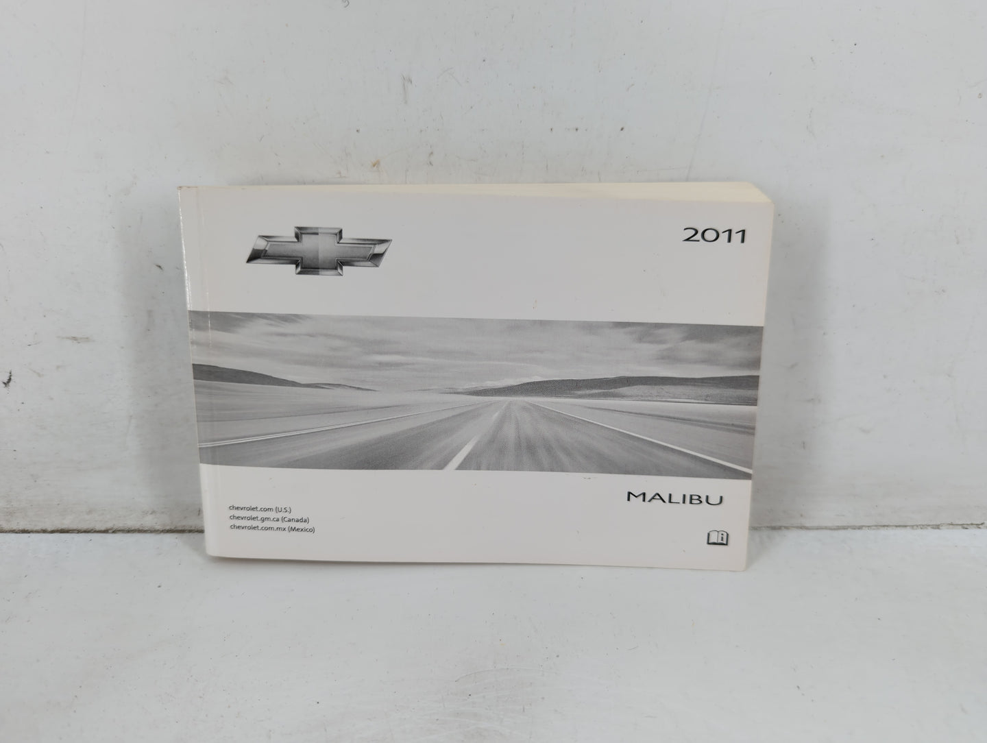 2011 Chevrolet Malibu Owners Manual Book Guide P/N:20786885 A OEM Used Auto Parts - Oemusedautoparts1.com