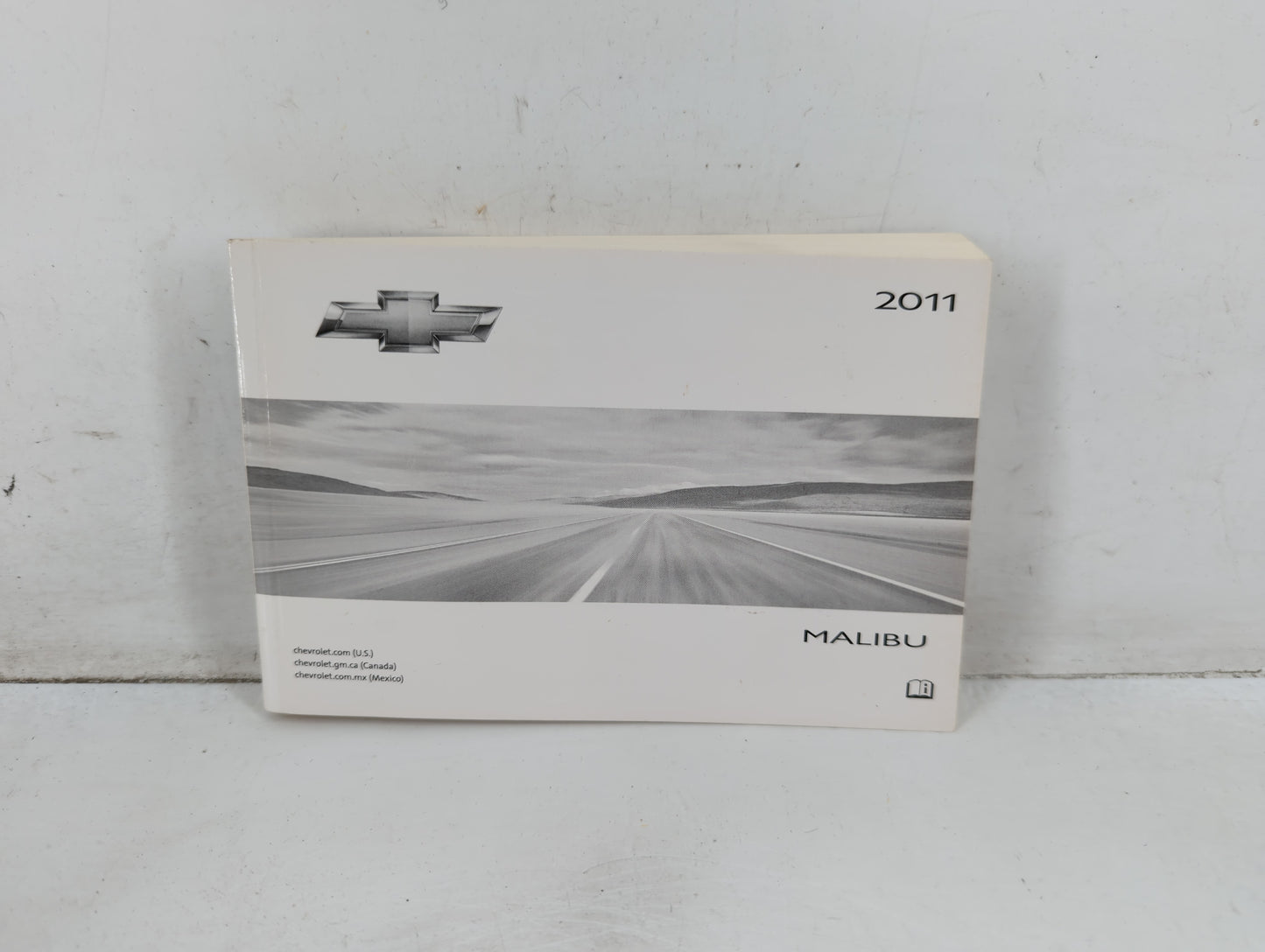 2011 Chevrolet Malibu Owners Manual Book Guide P/N:20786885 A OEM Used Auto Parts - Oemusedautoparts1.com