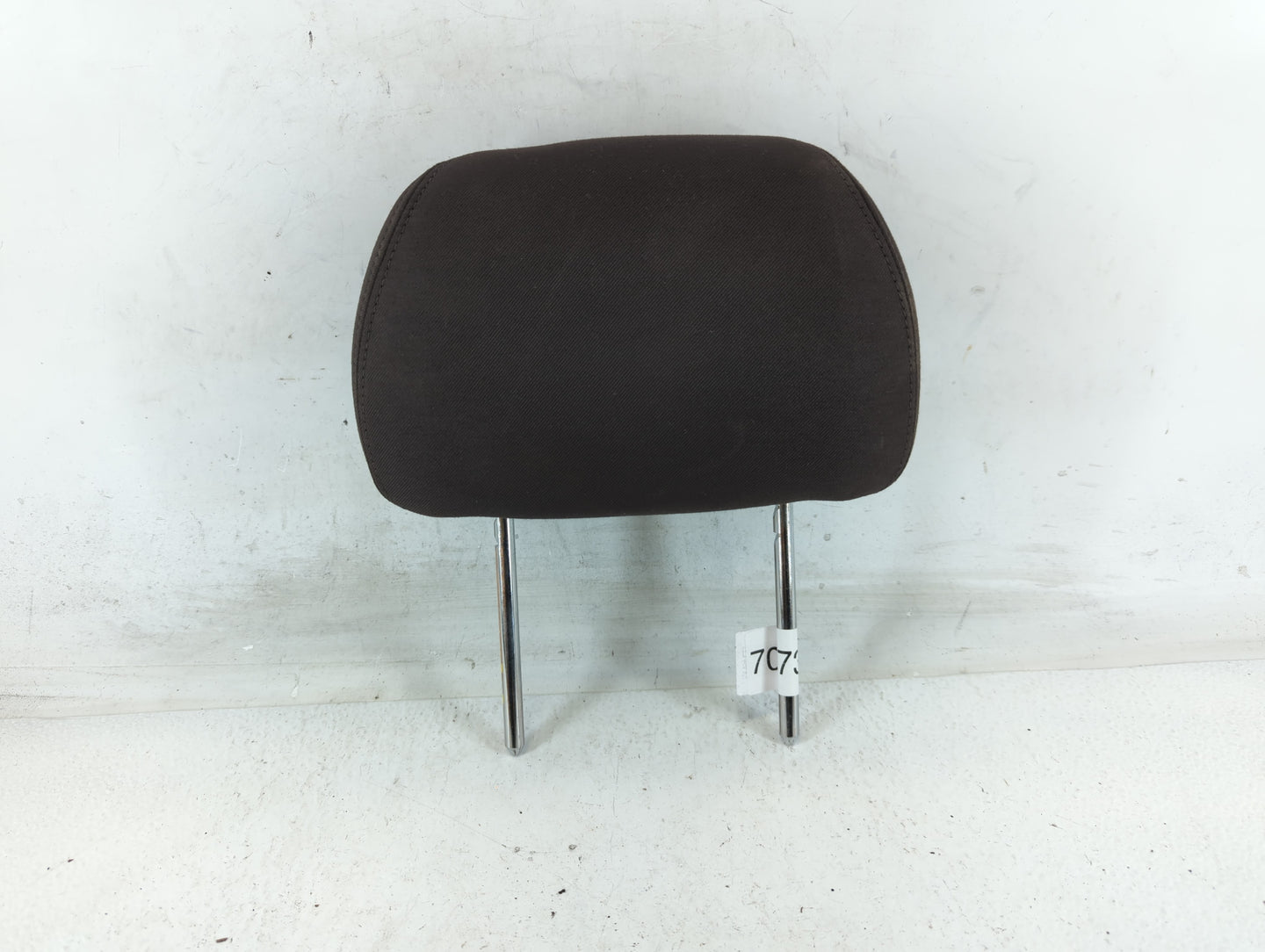 2011-2012 Chevrolet Malibu Headrest Head Rest Front Driver Passenger Seat - Oemusedautoparts1.com