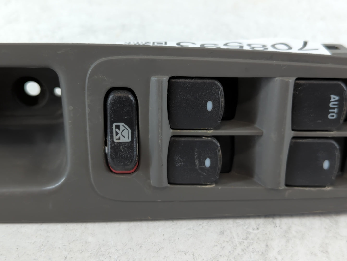 2010-2011 Chevrolet Malibu Master Power Window Switch Replacement Driver Side Left P/N:2430 A1 20807220 Fits Fits 2010 2011 