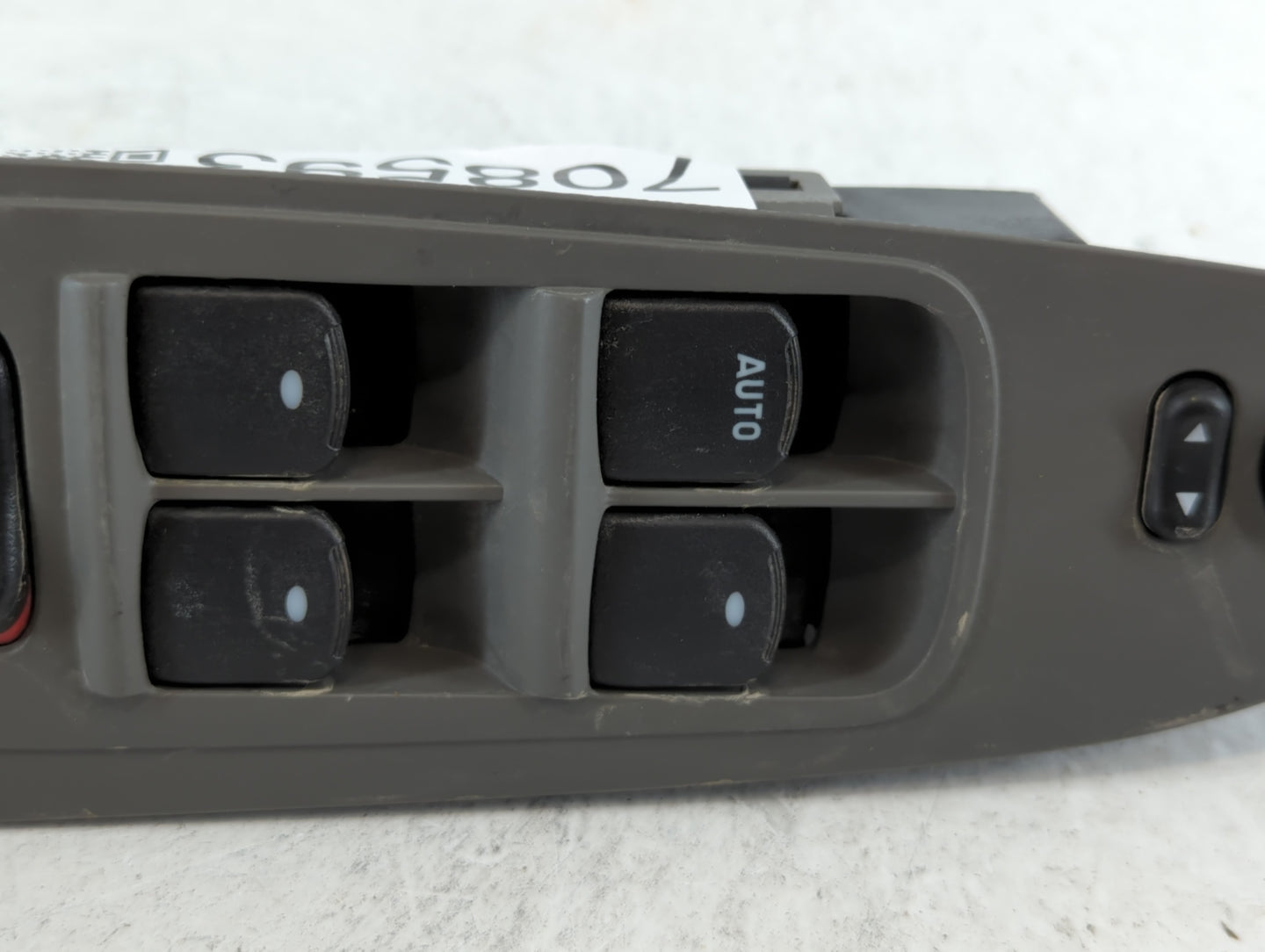 2010-2011 Chevrolet Malibu Master Power Window Switch Replacement Driver Side Left P/N:2430 A1 20807220 Fits Fits 2010 2011 