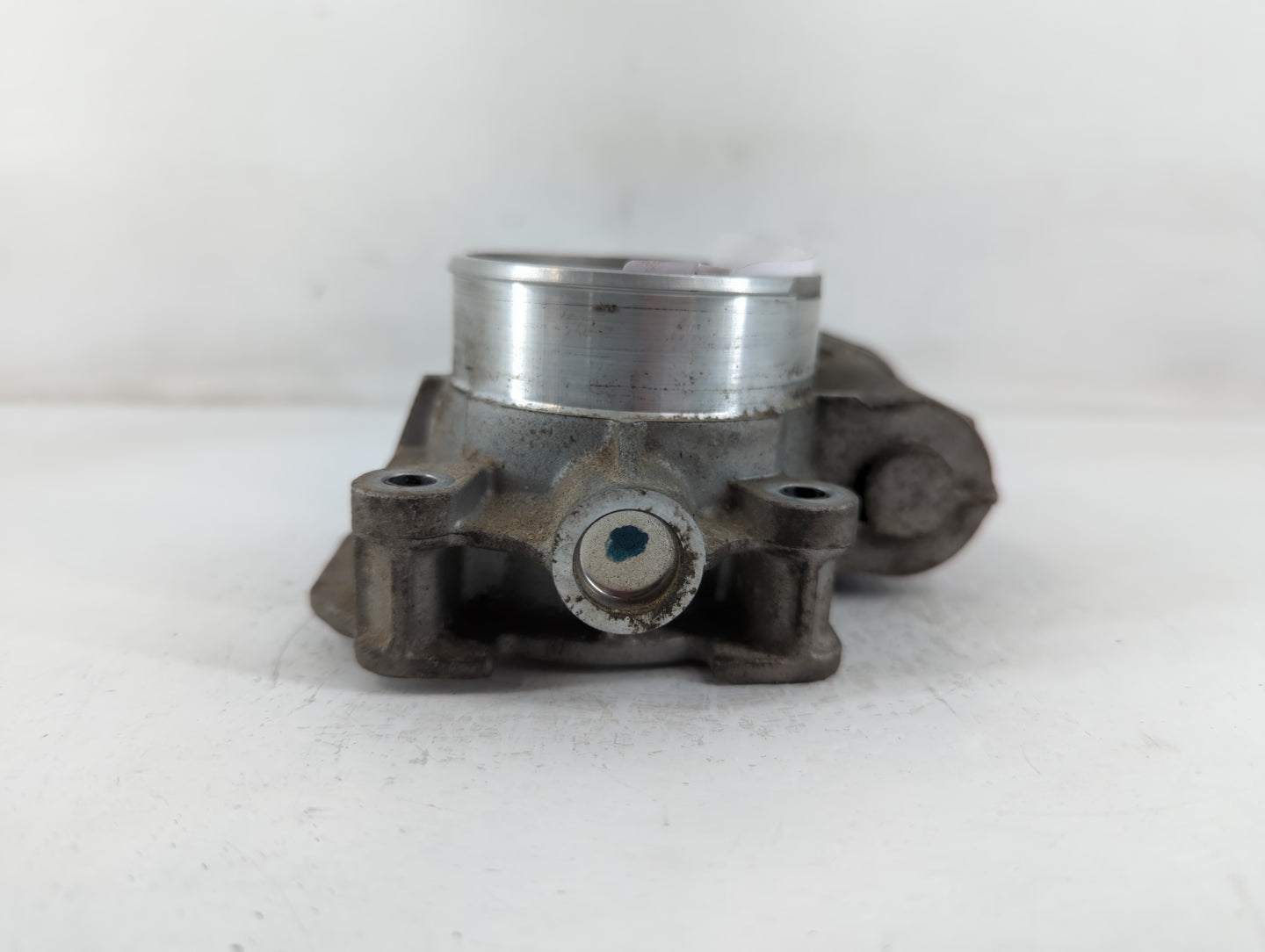 2008-2012 Chevrolet Malibu Throttle Body P/N:4913C 186AA. Fits Fits 2007 2008 2009 2010 2011 2012 OEM Used Auto Parts - Oemu