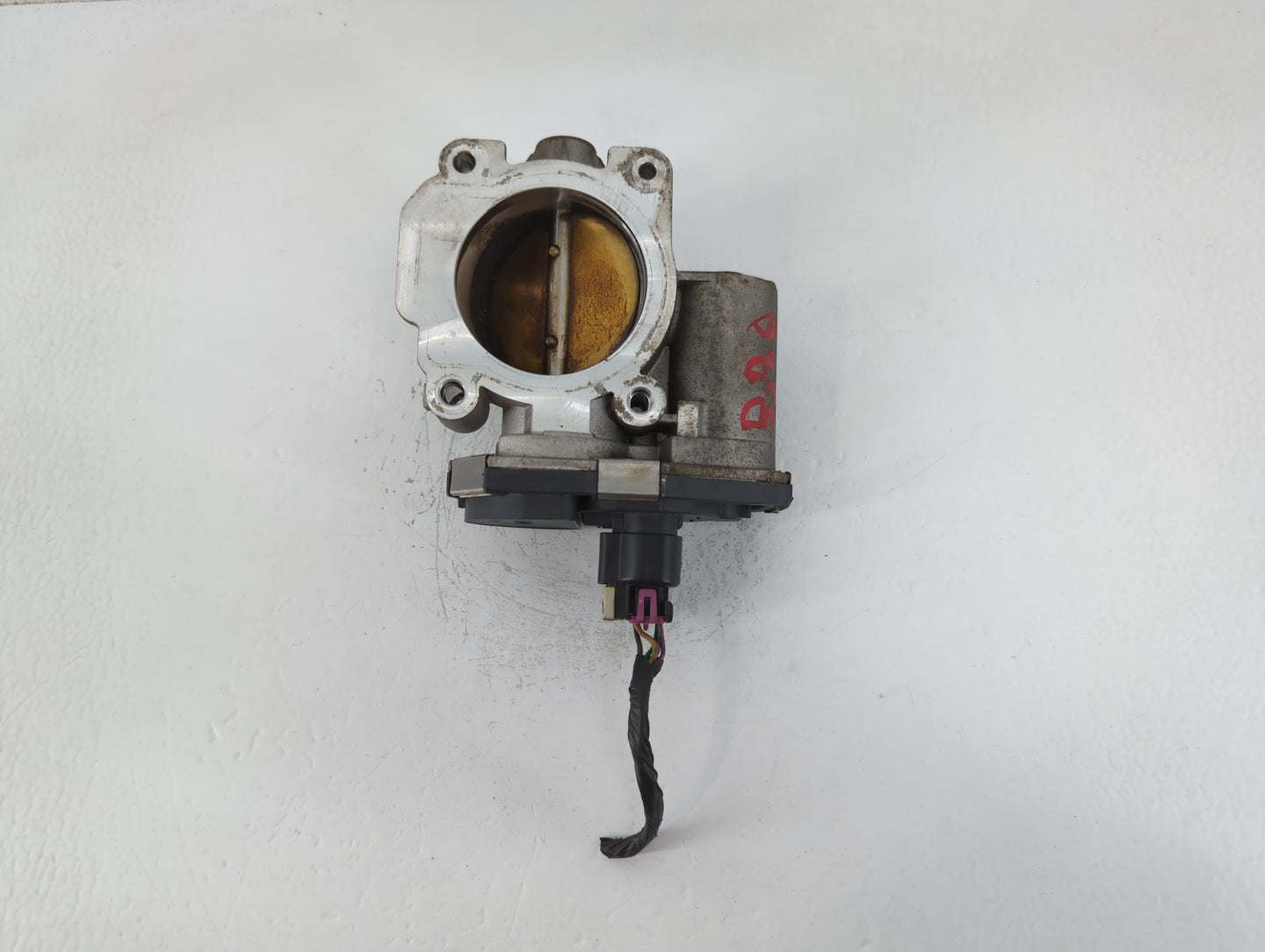 2008-2012 Chevrolet Malibu Throttle Body P/N:4913C 186AA. Fits Fits 2007 2008 2009 2010 2011 2012 OEM Used Auto Parts - Oemu