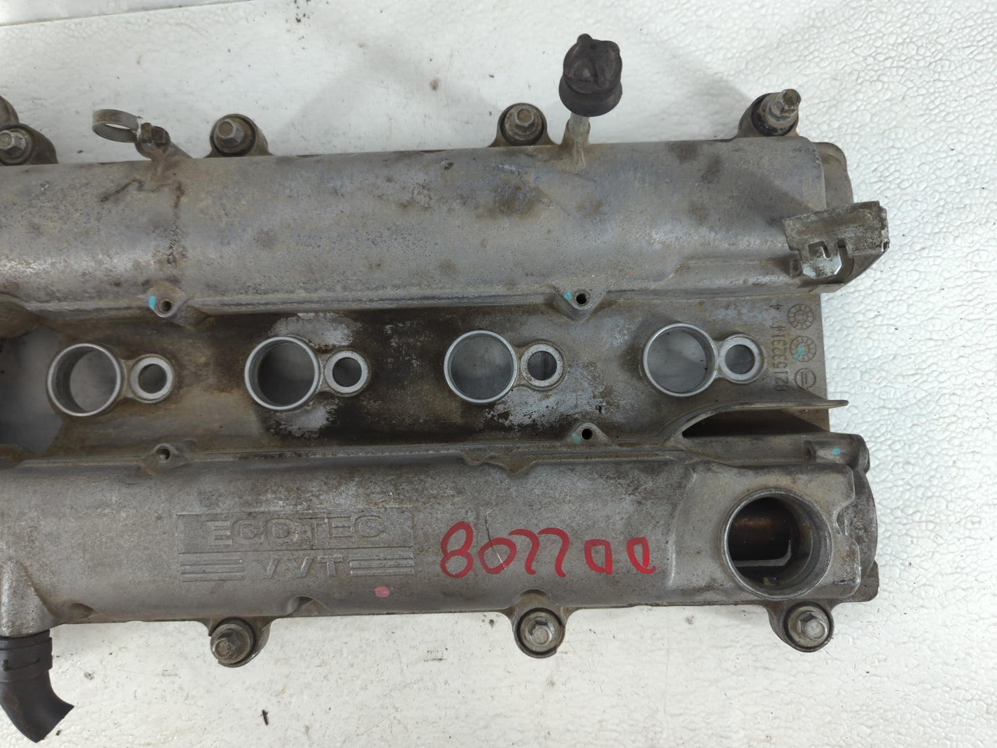 2011 Chevrolet Malibu Driver Left Cylinder Head Valve Cover P/N:T105180115 Fits OEM Used Auto Parts - Oemusedautoparts1.com