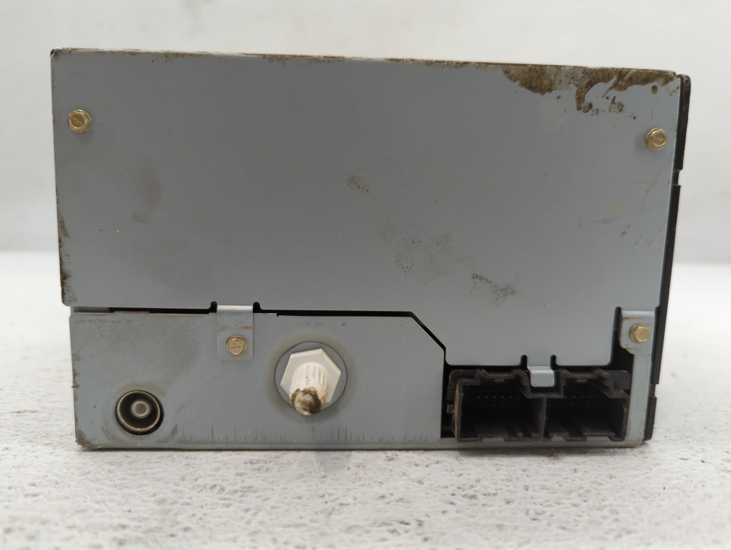 2009-2012 Chevrolet Malibu Am Fm Cd Player Radio Receiver - Oemusedautoparts1.com
