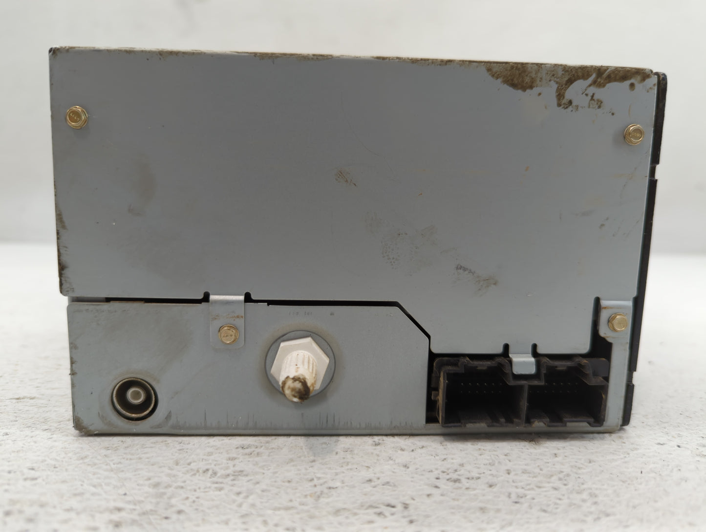 2009-2012 Chevrolet Malibu Am Fm Cd Player Radio Receiver - Oemusedautoparts1.com