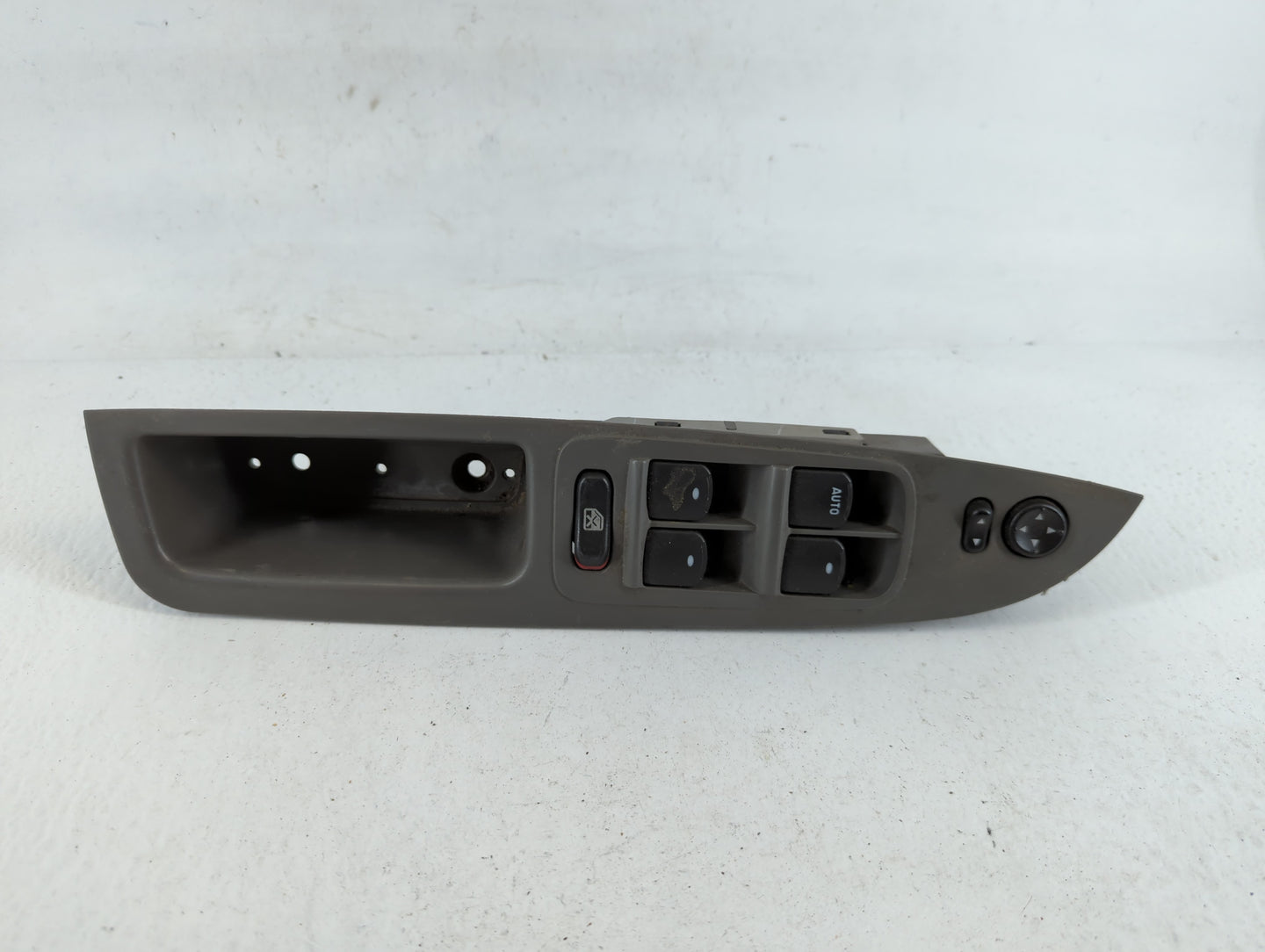 2010-2011 Chevrolet Malibu Master Power Window Switch Replacement Driver Side Left P/N:1361 A1 20807220 Fits Fits 2010 2011 