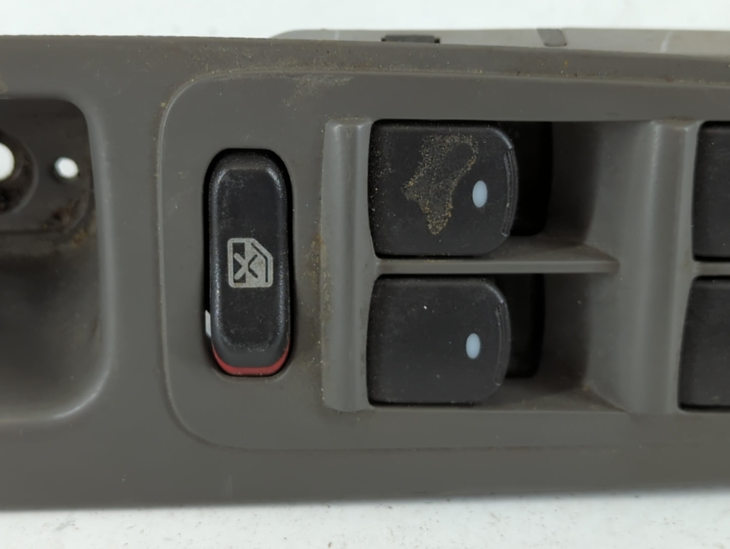 2010-2011 Chevrolet Malibu Master Power Window Switch Replacement Driver Side Left P/N:1361 A1 20807220 Fits Fits 2010 2011 