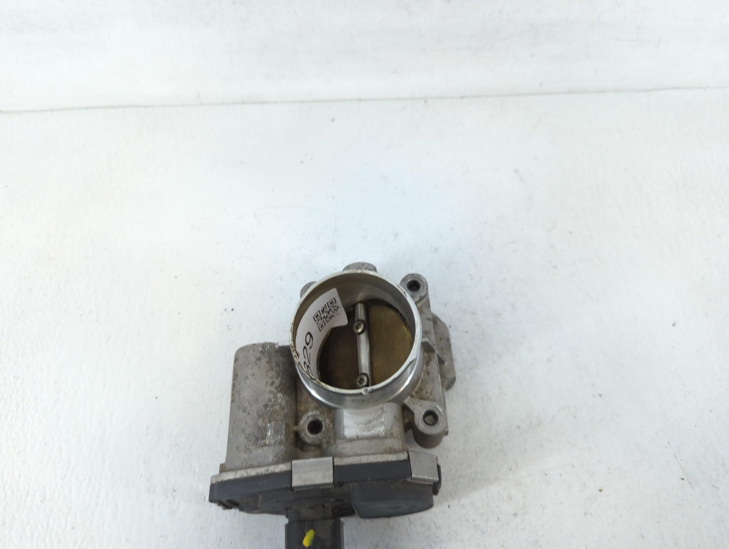 2008-2012 Chevrolet Malibu Throttle Body P/N:AA186AA1376C Fits Fits 2007 2008 2009 2010 2011 2012 OEM Used Auto Parts - Oemu