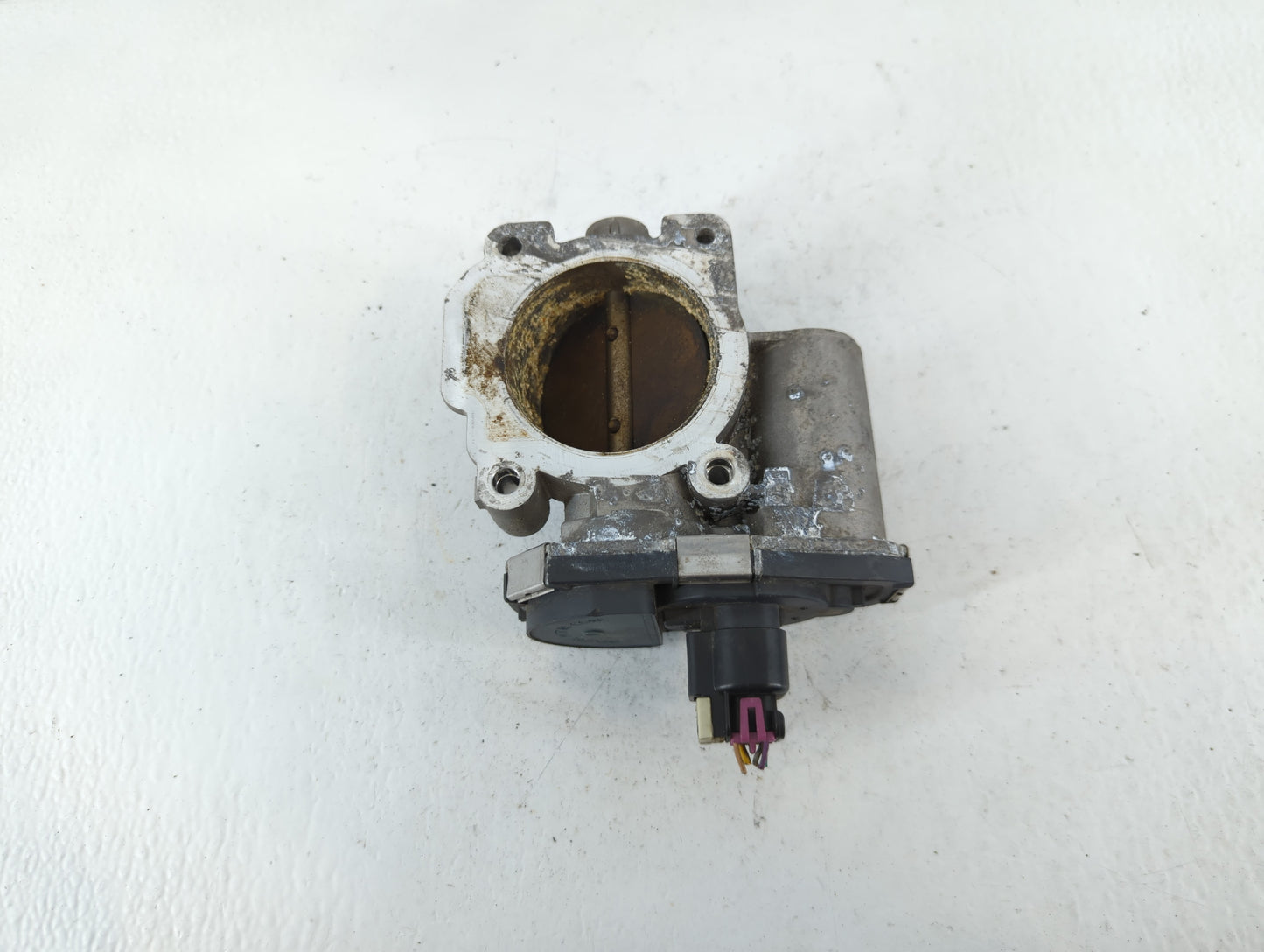 2008-2012 Chevrolet Malibu Throttle Body P/N:AA186AA1376C Fits Fits 2007 2008 2009 2010 2011 2012 OEM Used Auto Parts - Oemu