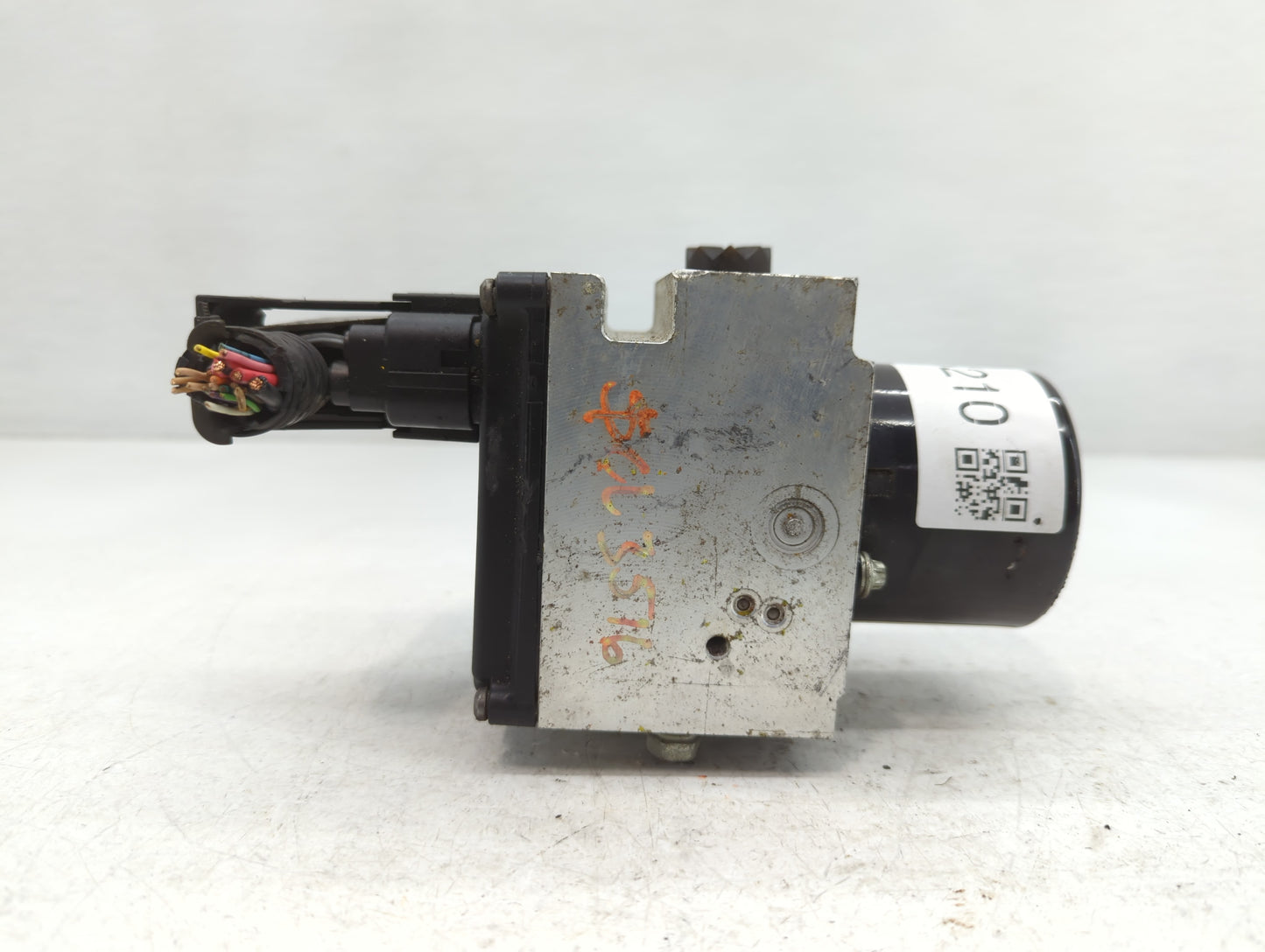 2011 Chevrolet Malibu ABS Pump Control Module Replacement P/N:(P)20908731 Fits OEM Used Auto Parts - Oemusedautoparts1.com
