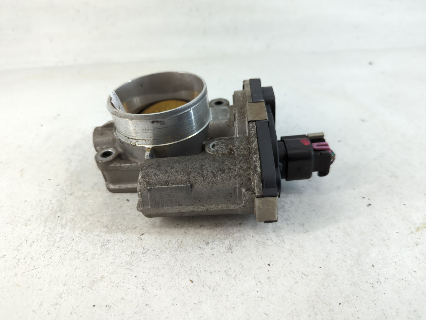 2008-2012 Chevrolet Malibu Throttle Body P/N:AA186AA2845 Fits Fits 2007 2008 2009 2010 2011 2012 OEM Used Auto Parts - Oemus