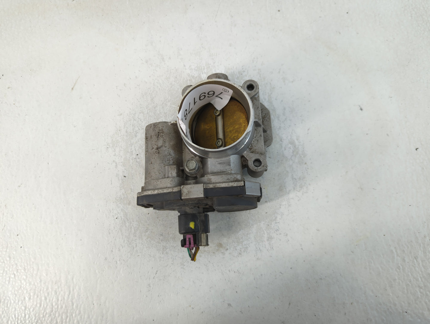 2008-2012 Chevrolet Malibu Throttle Body P/N:AA186AA9920C Fits Fits 2007 2008 2009 2010 2011 2012 OEM Used Auto Parts - Oemu