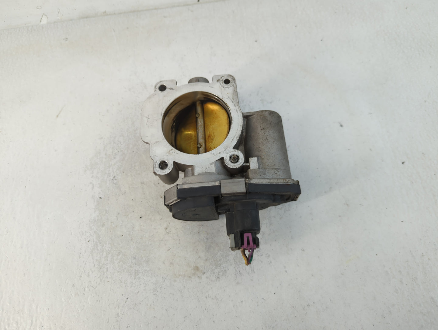 2008-2012 Chevrolet Malibu Throttle Body P/N:AA186AA9920C Fits Fits 2007 2008 2009 2010 2011 2012 OEM Used Auto Parts - Oemu