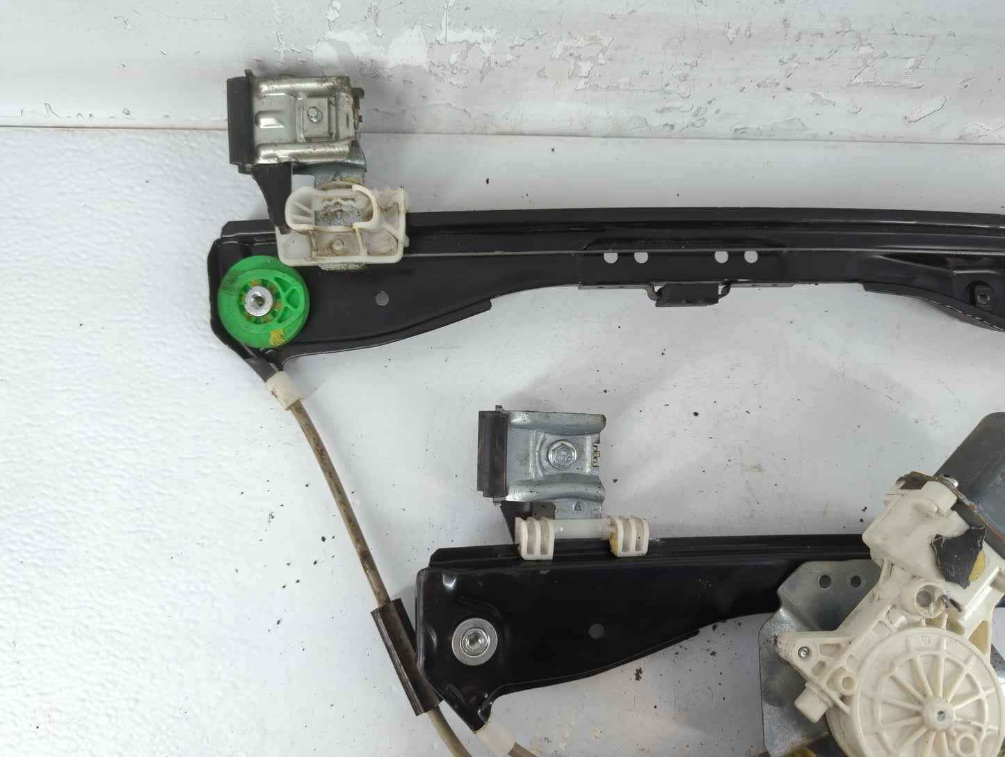 2010-2012 Chevrolet Malibu Driver Front Left Power Window Motor - Oemusedautoparts1.com