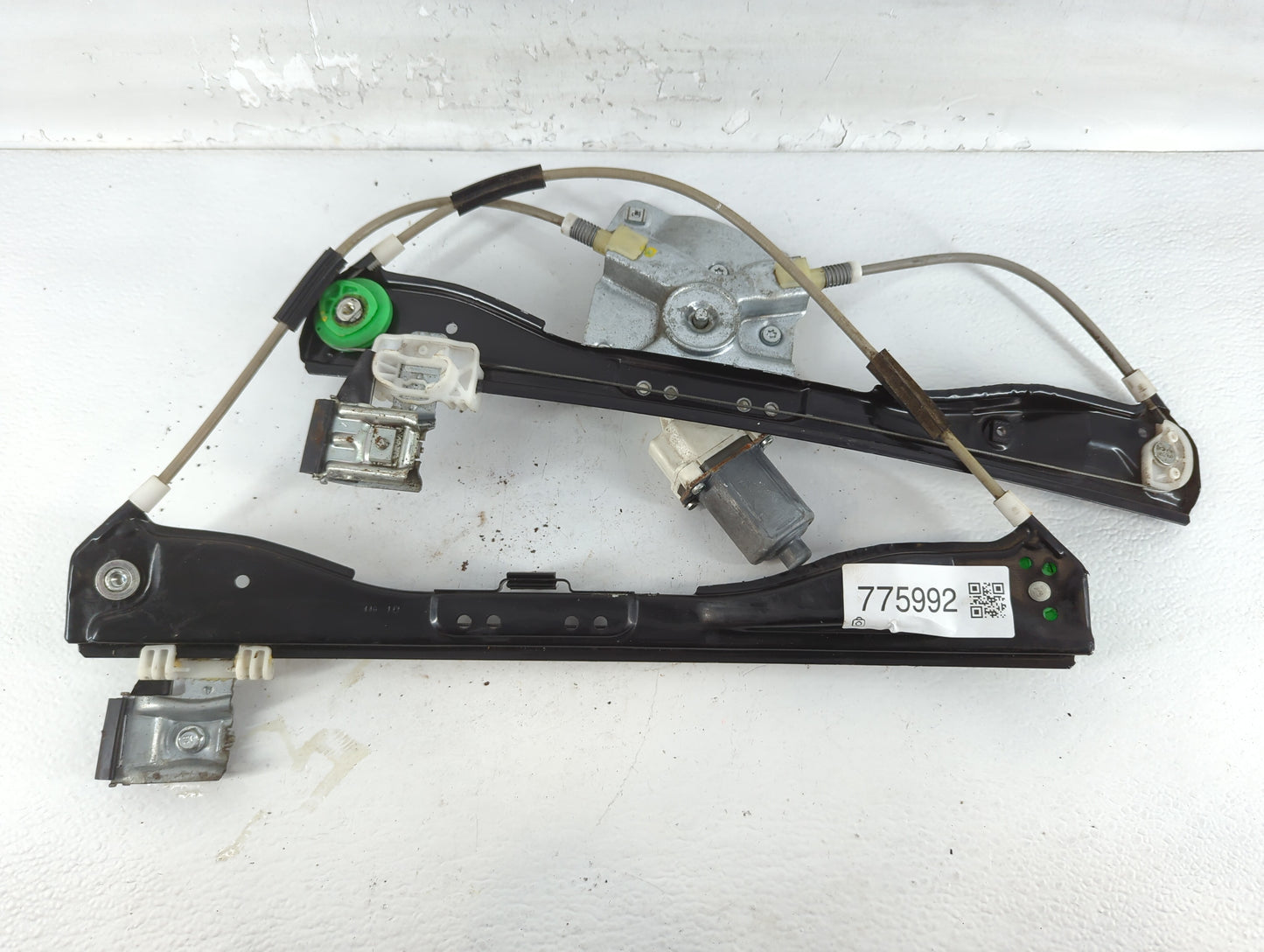 2010-2012 Chevrolet Malibu Driver Front Left Power Window Motor - Oemusedautoparts1.com