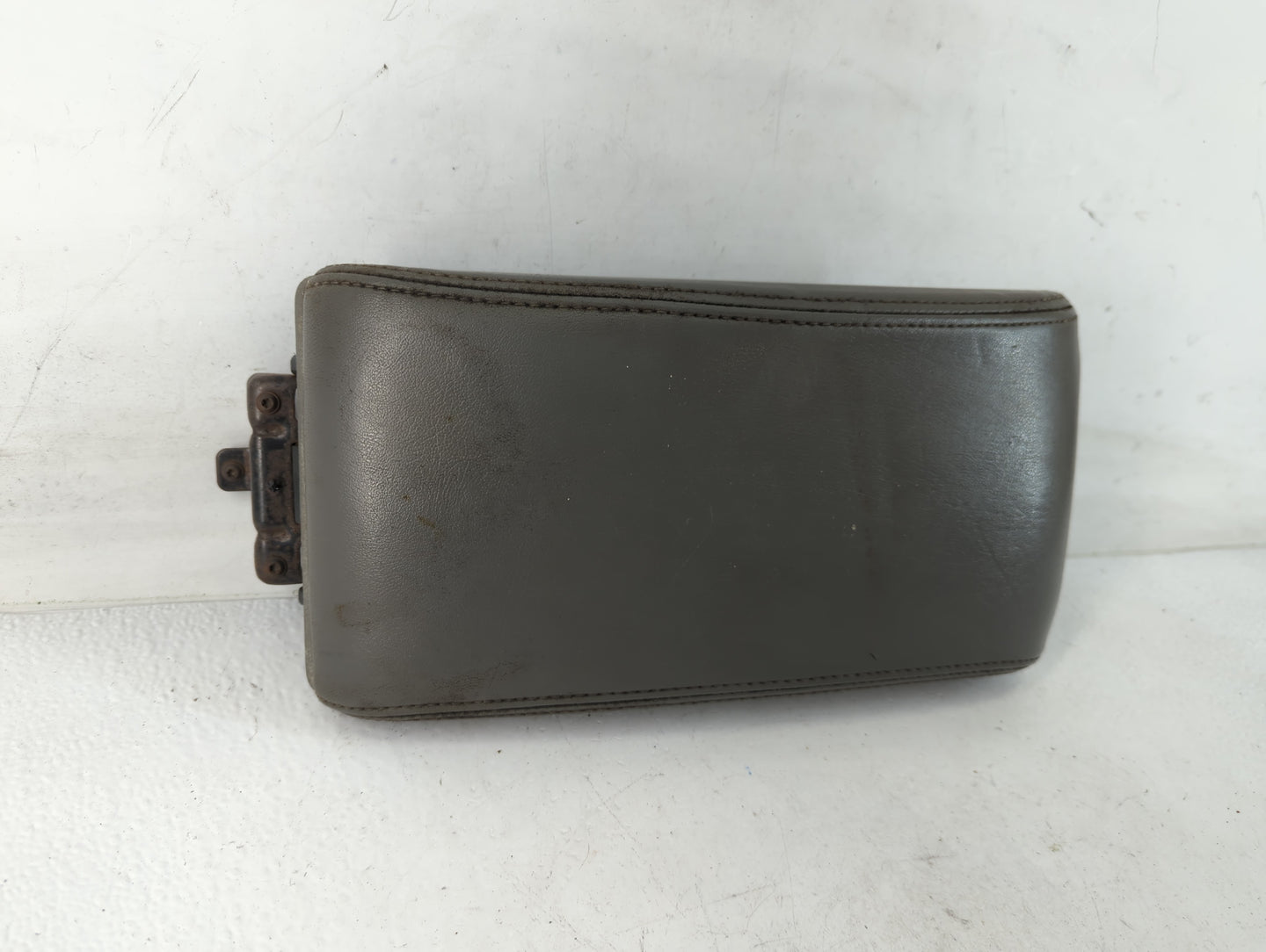 2011 Chevrolet Malibu Center Console Armrest Cover Lid Fits OEM Used Auto Parts - Oemusedautoparts1.com