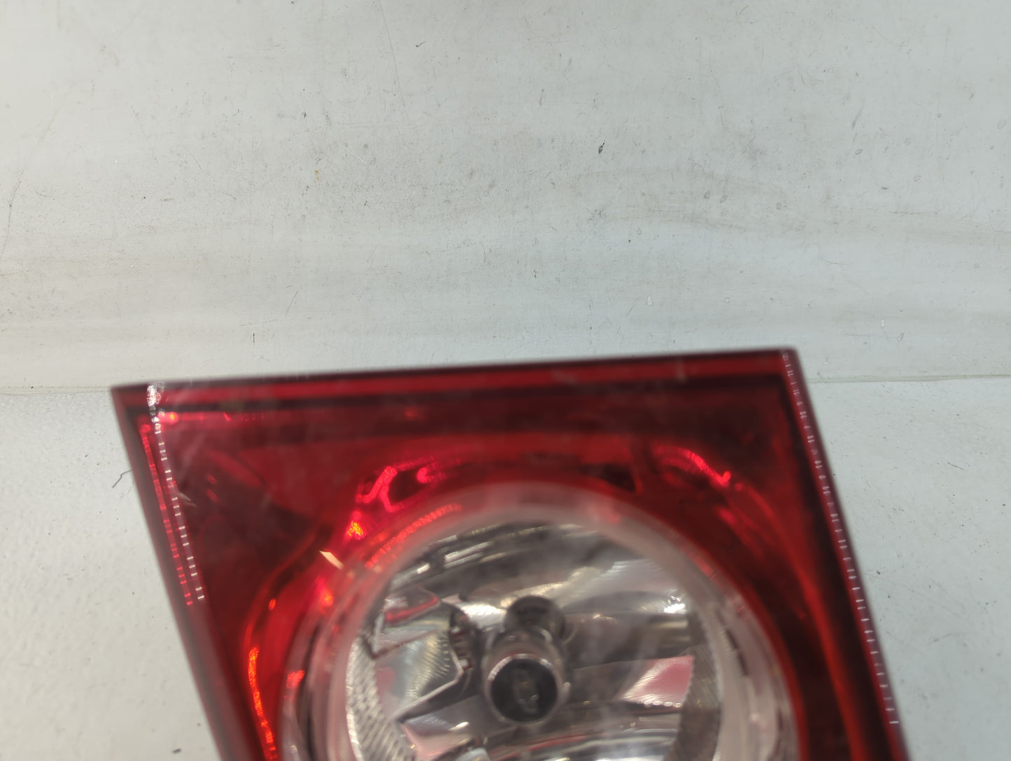 2008-2012 Chevrolet Malibu Tail Light Assembly Passenger Right OEM P/N:15271121 Fits Fits 2008 2009 2010 2011 2012 OEM Used 