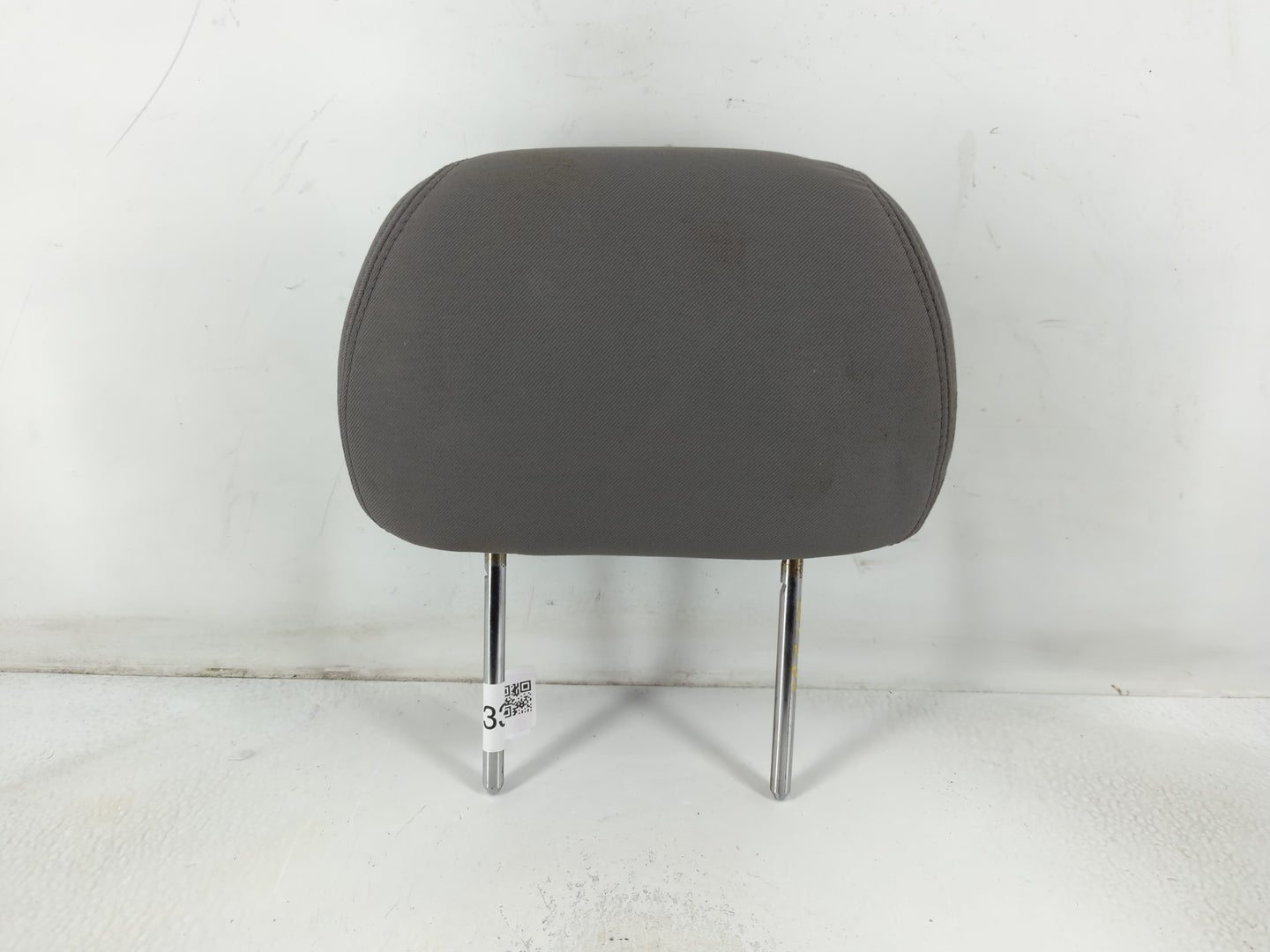 2011-2012 Chevrolet Malibu Headrest Head Rest Front Driver Passenger Seat Fits Fits 2011 2012 OEM Used Auto Parts - Oemuseda