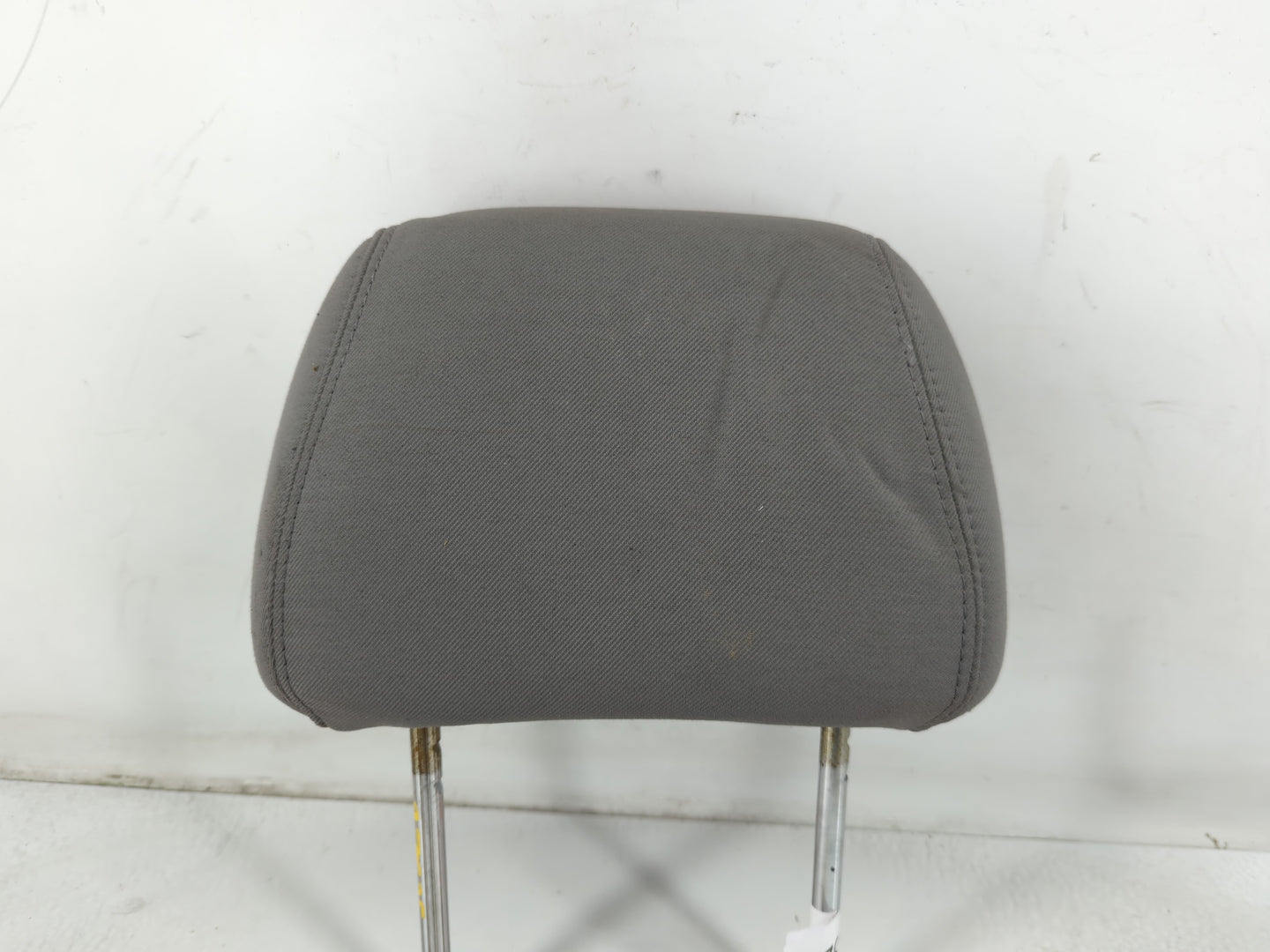 2011-2012 Chevrolet Malibu Headrest Head Rest Front Driver Passenger Seat Fits Fits 2011 2012 OEM Used Auto Parts - Oemuseda